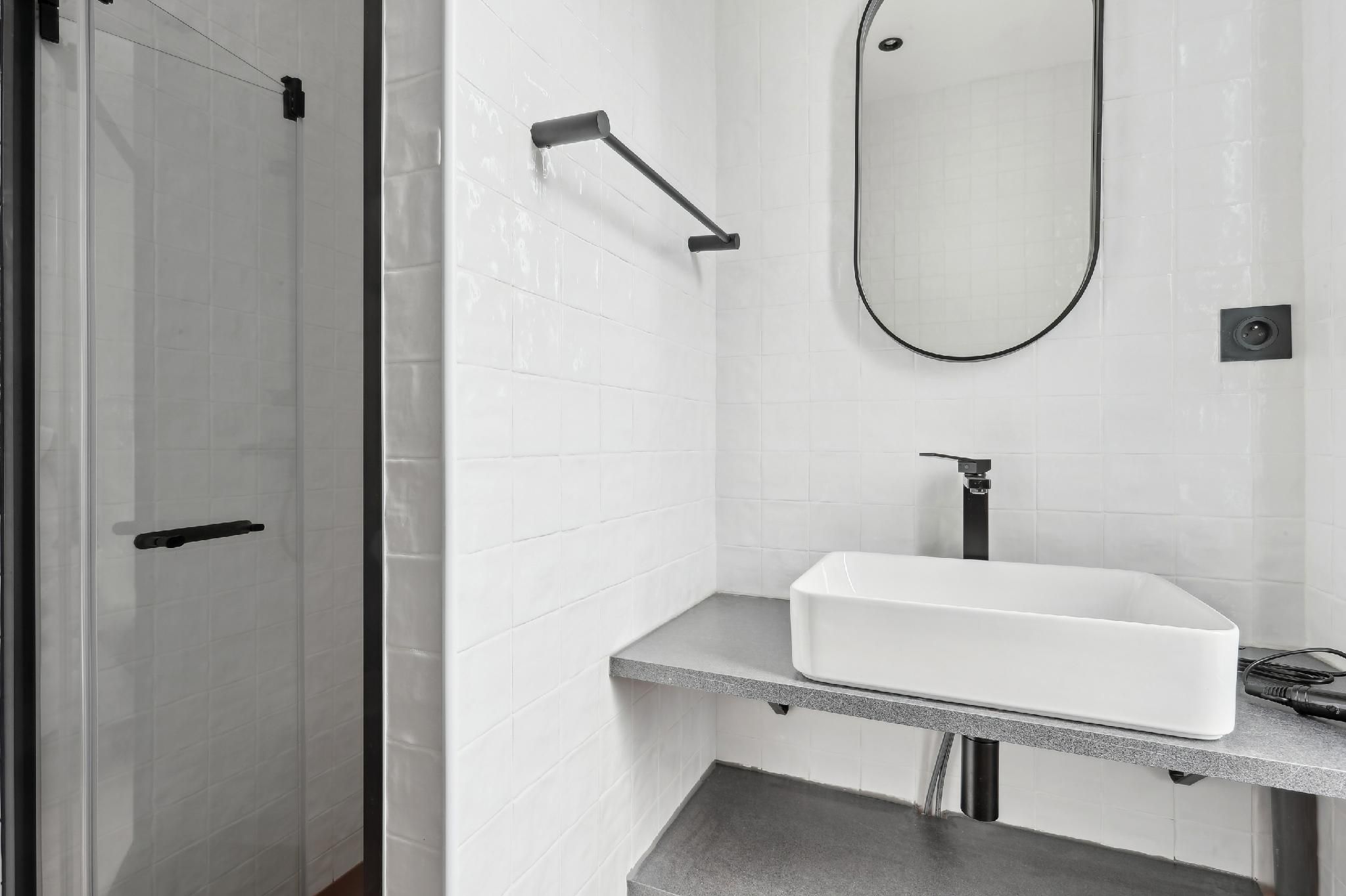 Apartment-Comfort-Ensuite with Bath