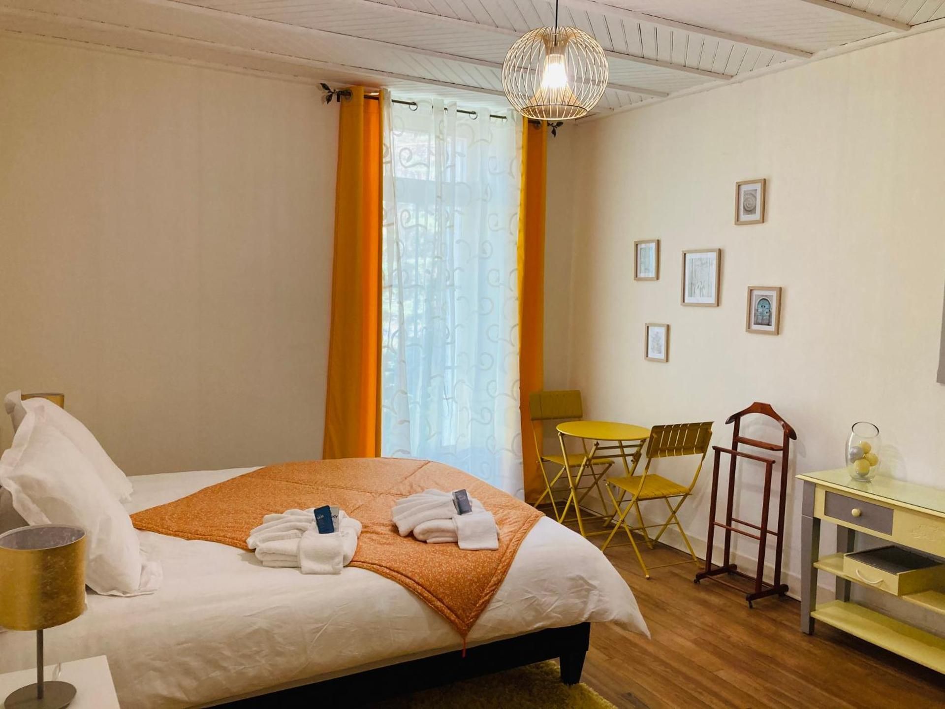 Queen Room with Garden View