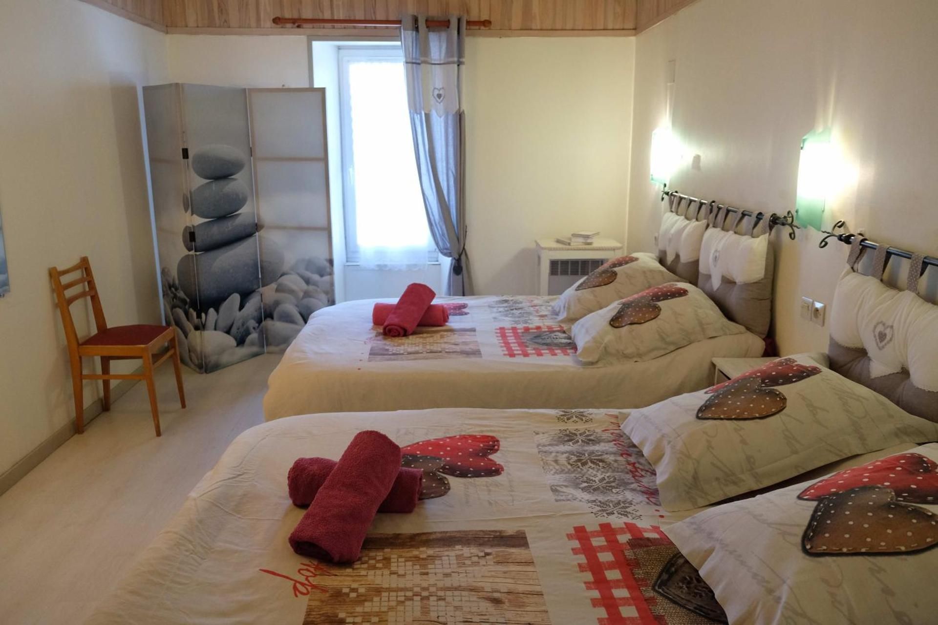 Quadruple Room with Private Bathroom