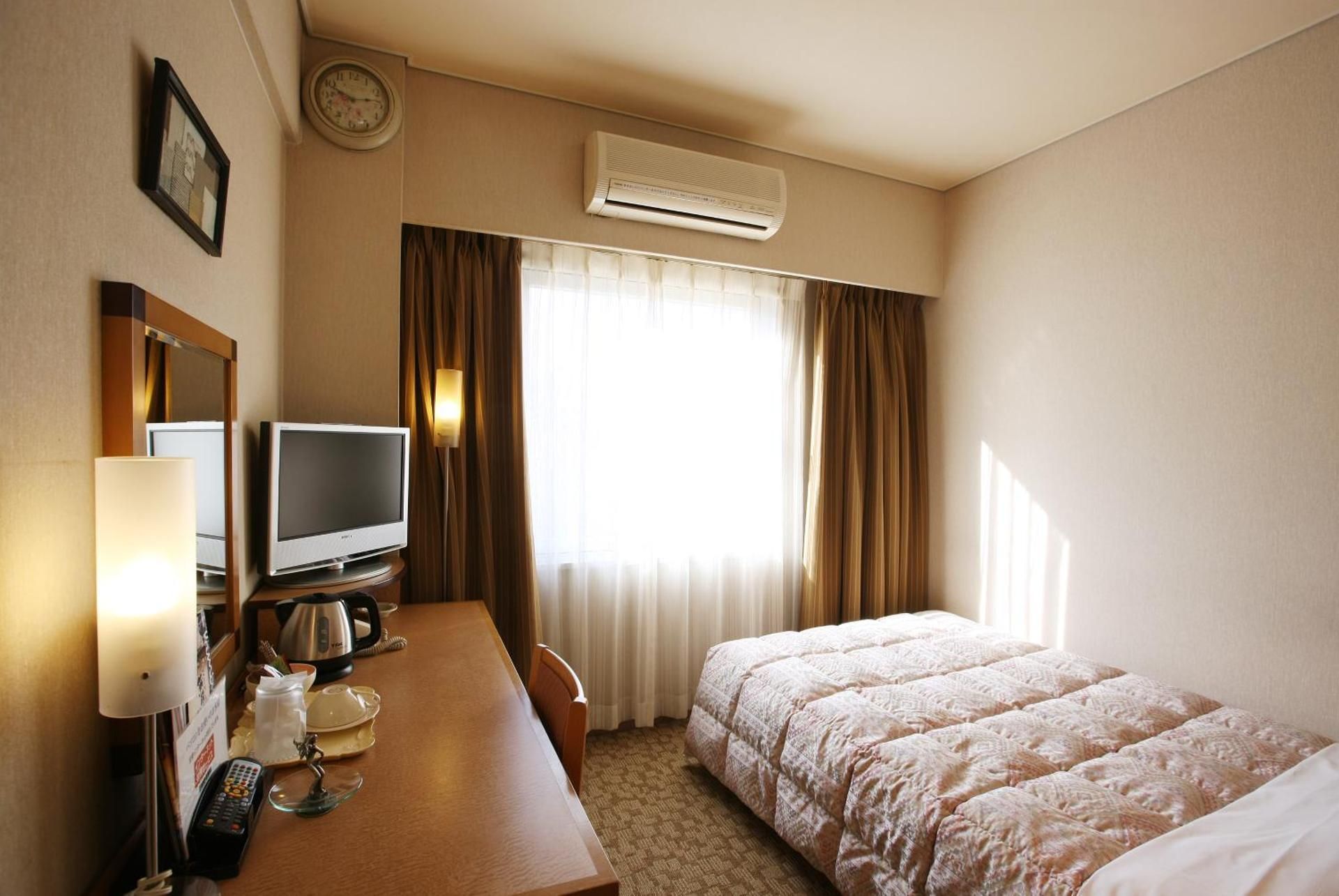 Single Room - Smoking