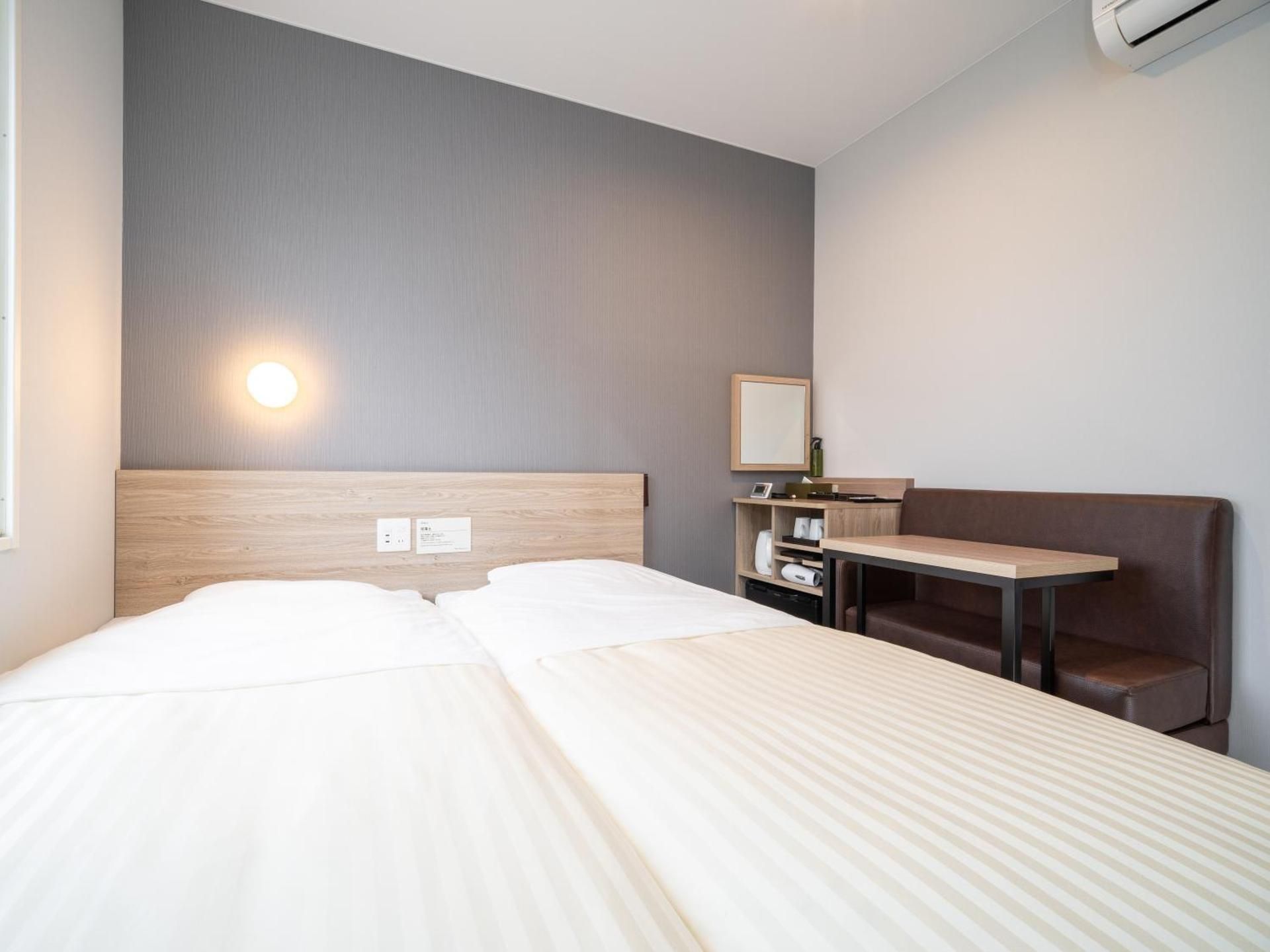 Economy Twin Room