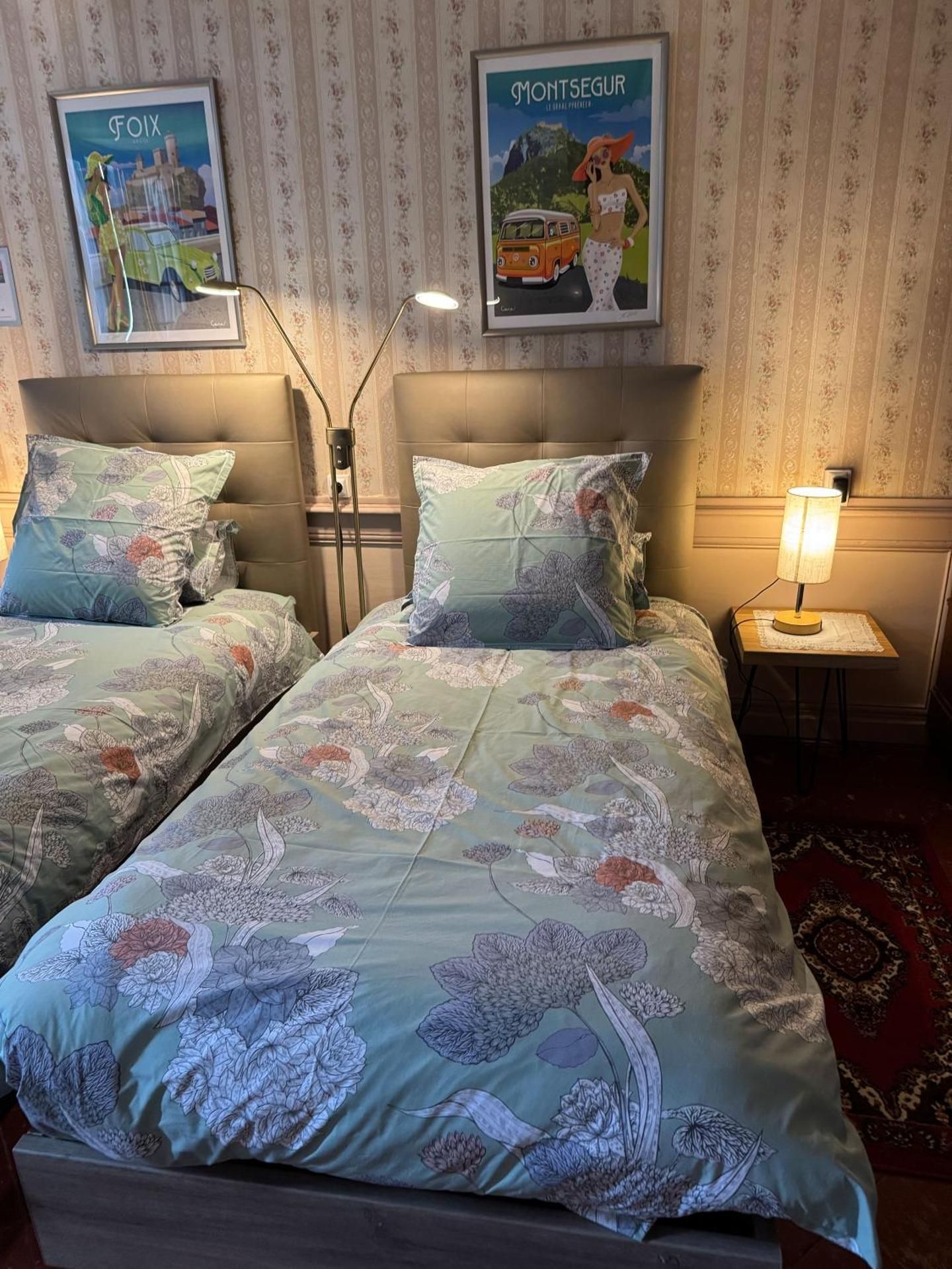 Twin Room with Private Bathroom