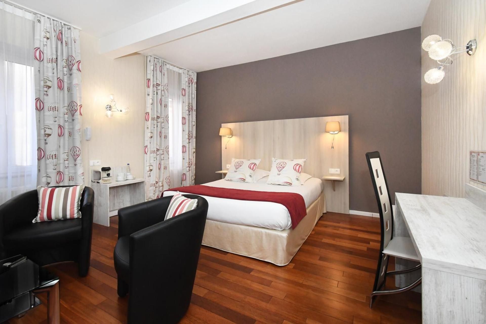 Junior Suite (2 Adults)