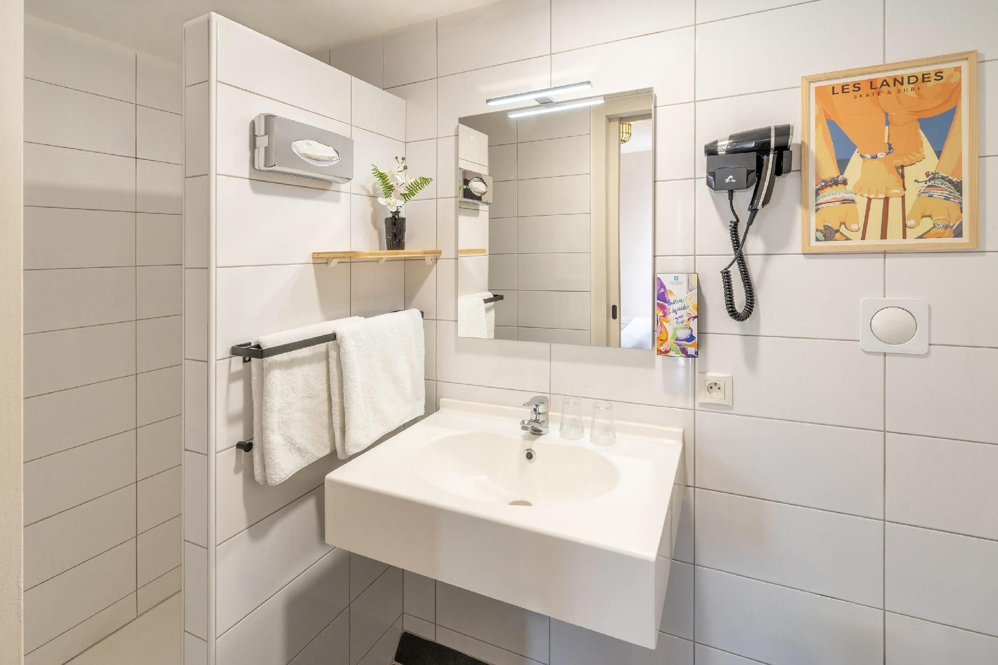 1 Double Bed, Nonsmoking, Standard Room, Ground Floor