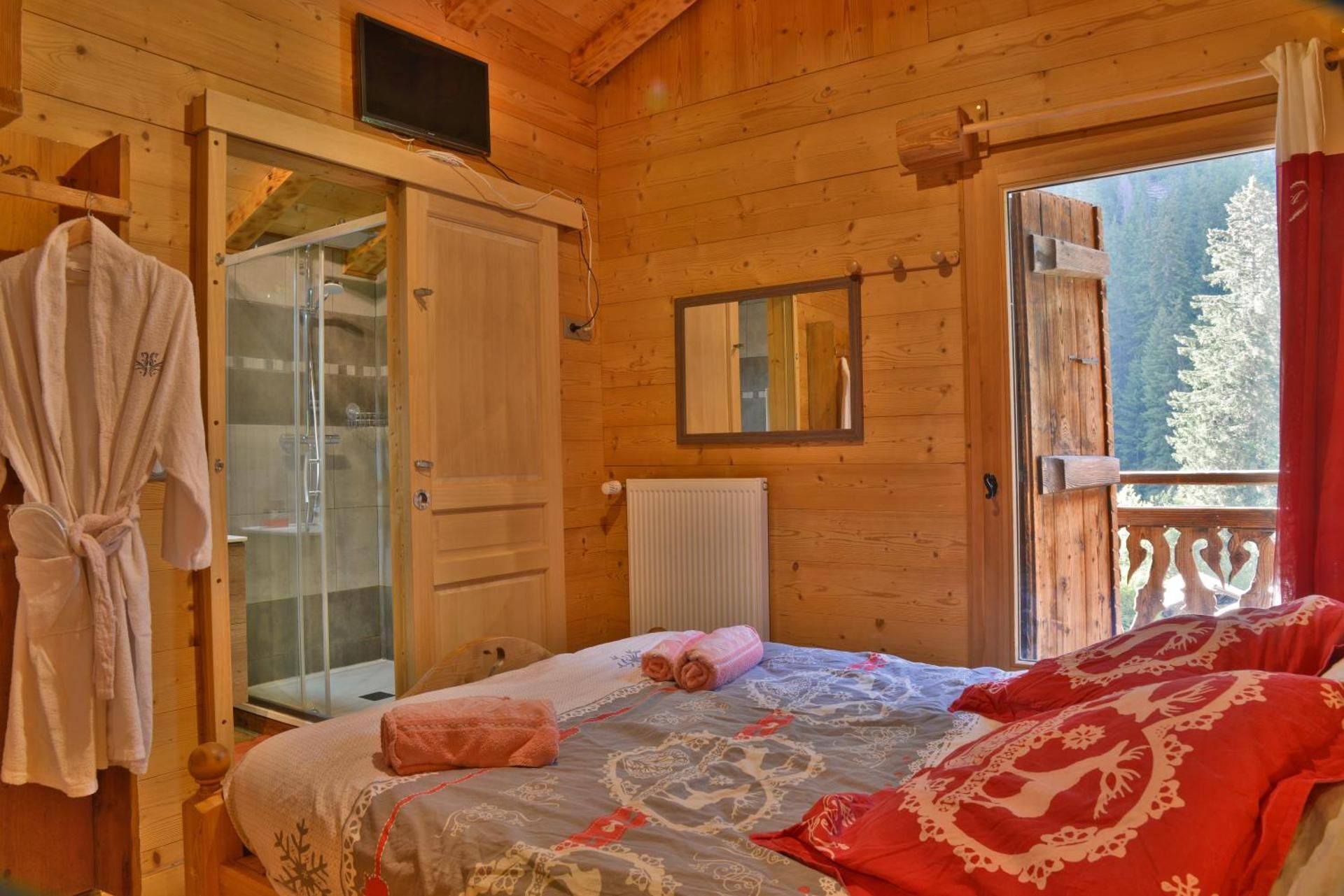 Double Room with Mountain View