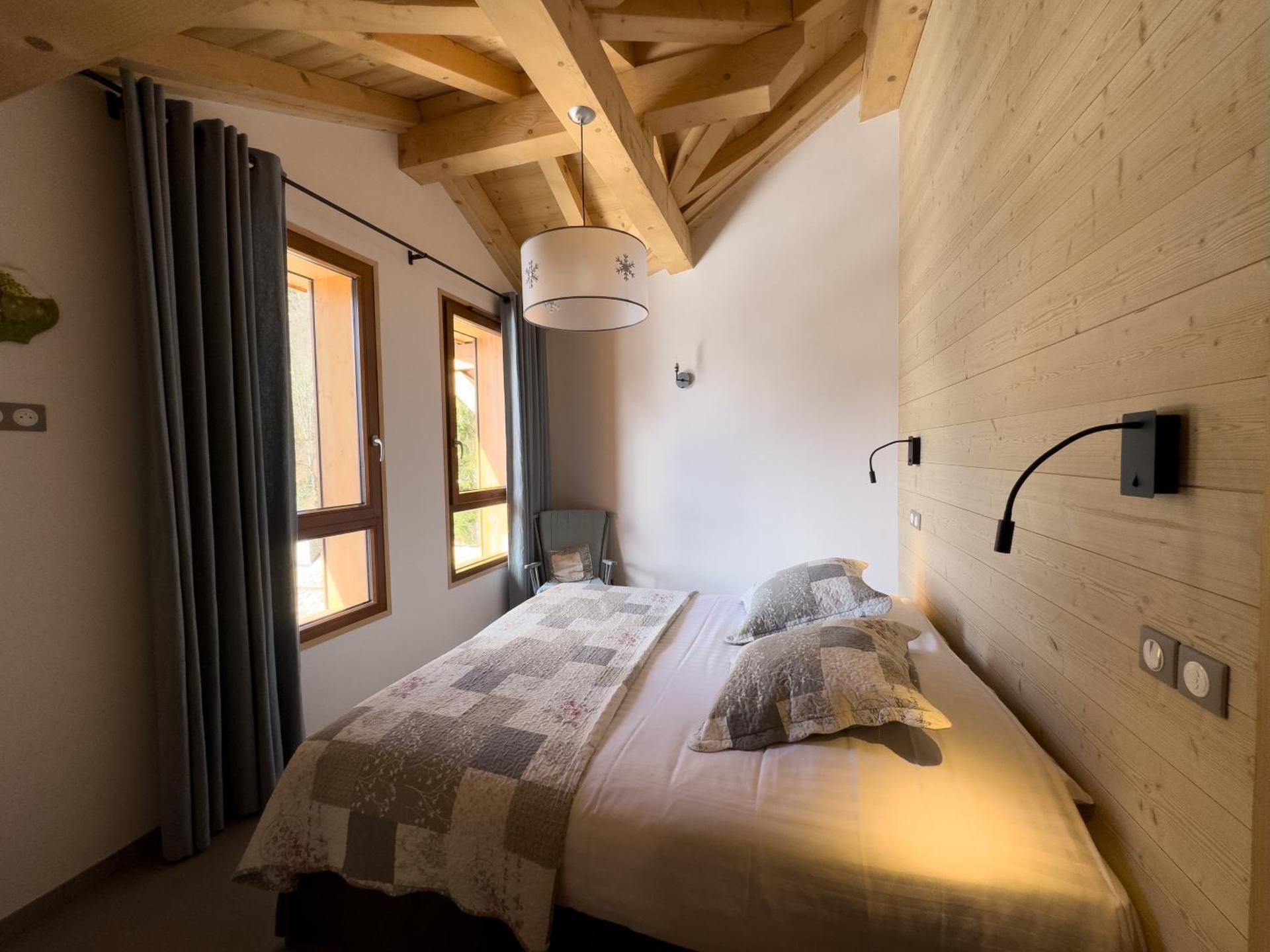 Apartment with Balcony - Annex