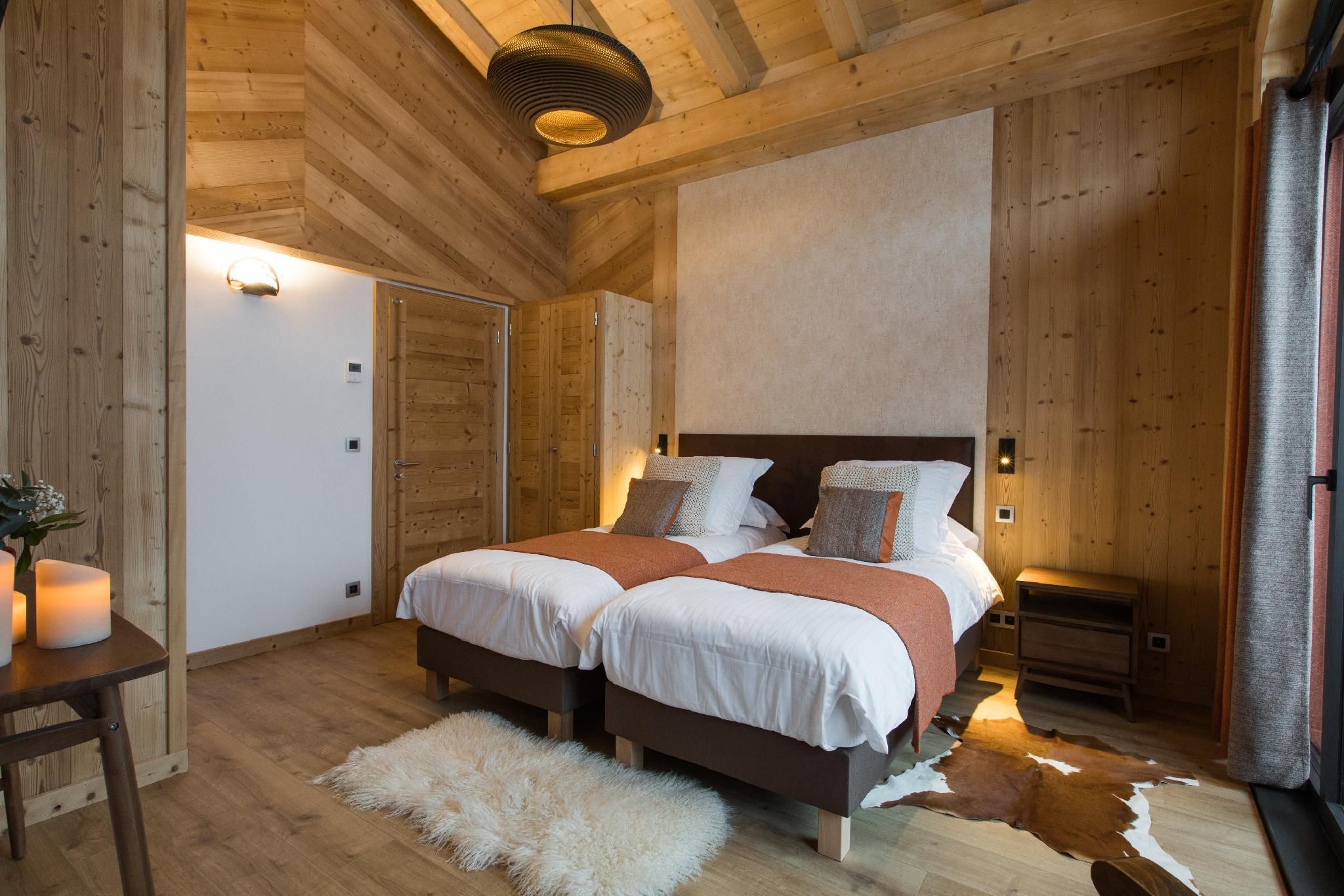 Ressachaux-Double-Supérieure-SDB privée avec douche-Vue sur Montagne