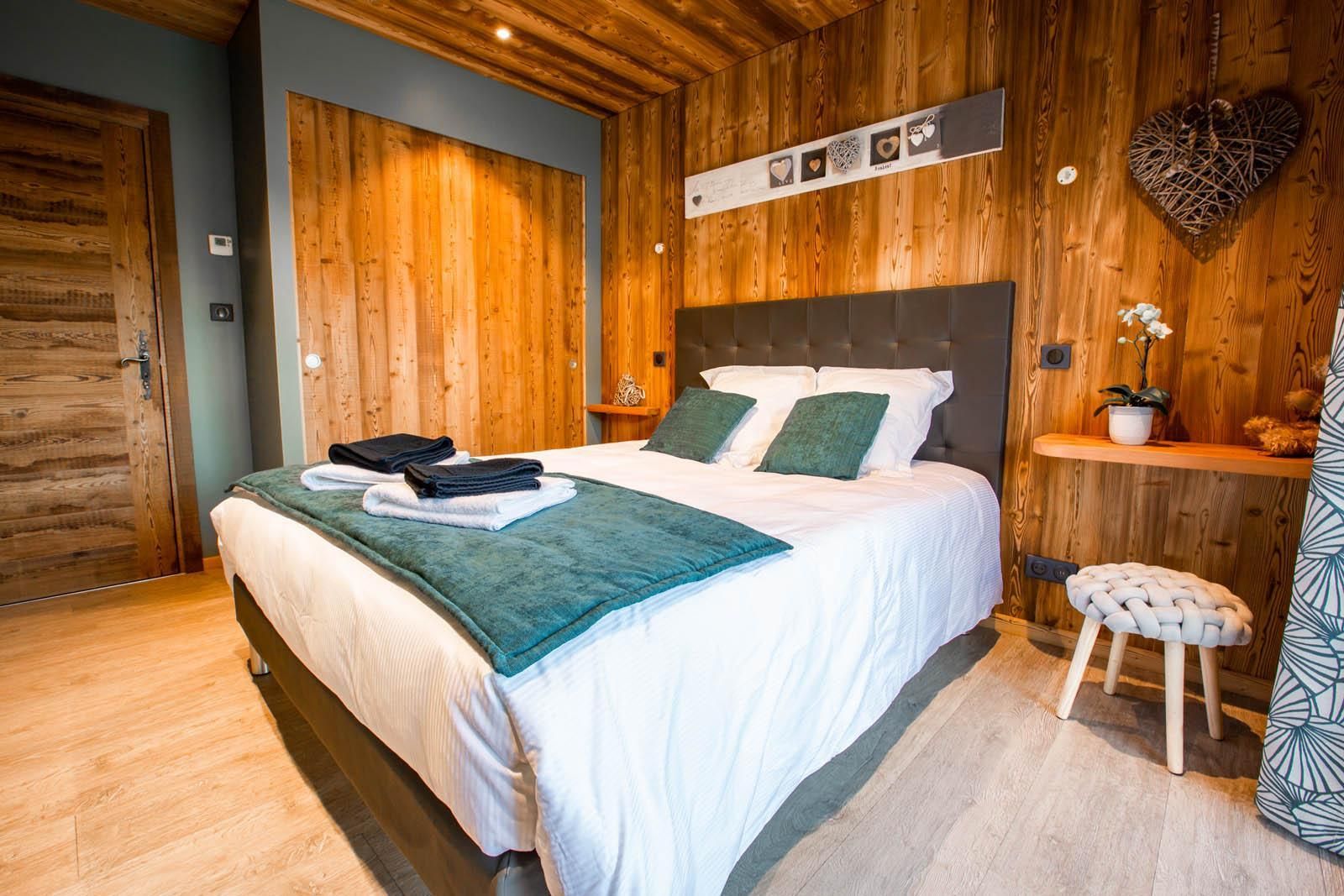 Double room-Standard-Private Bathroom-Mountain View