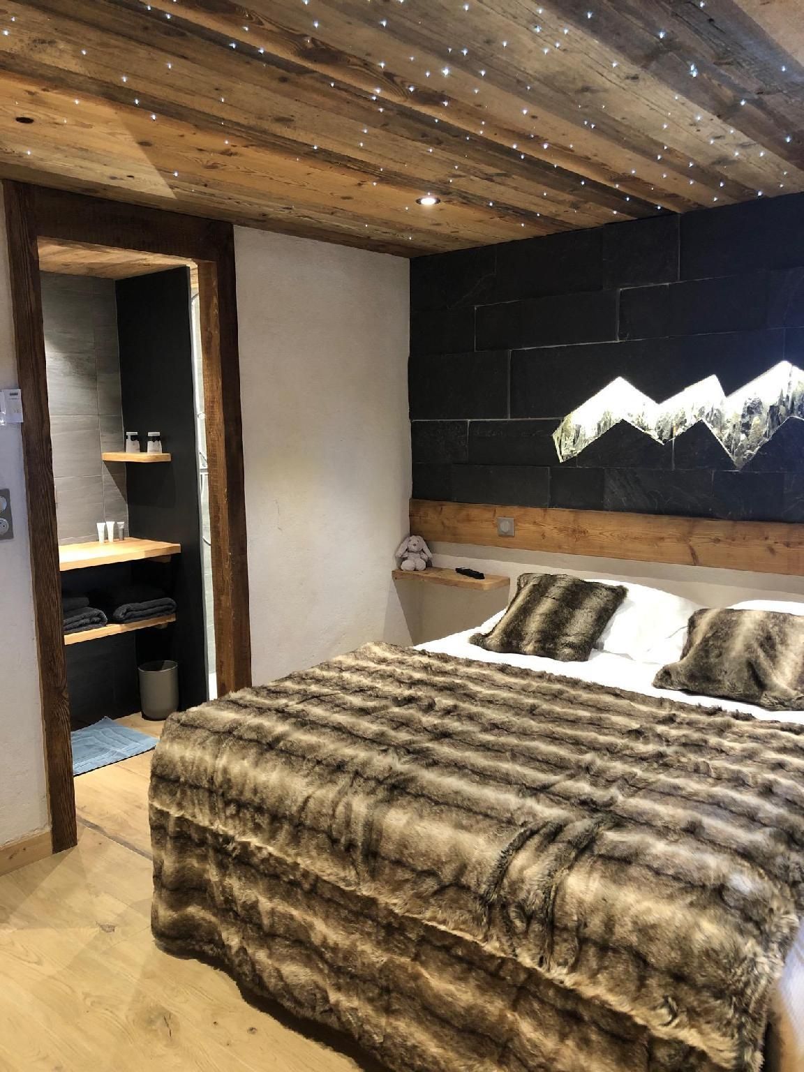 Chalet-Exclusive-Private Bathroom-Mountain View