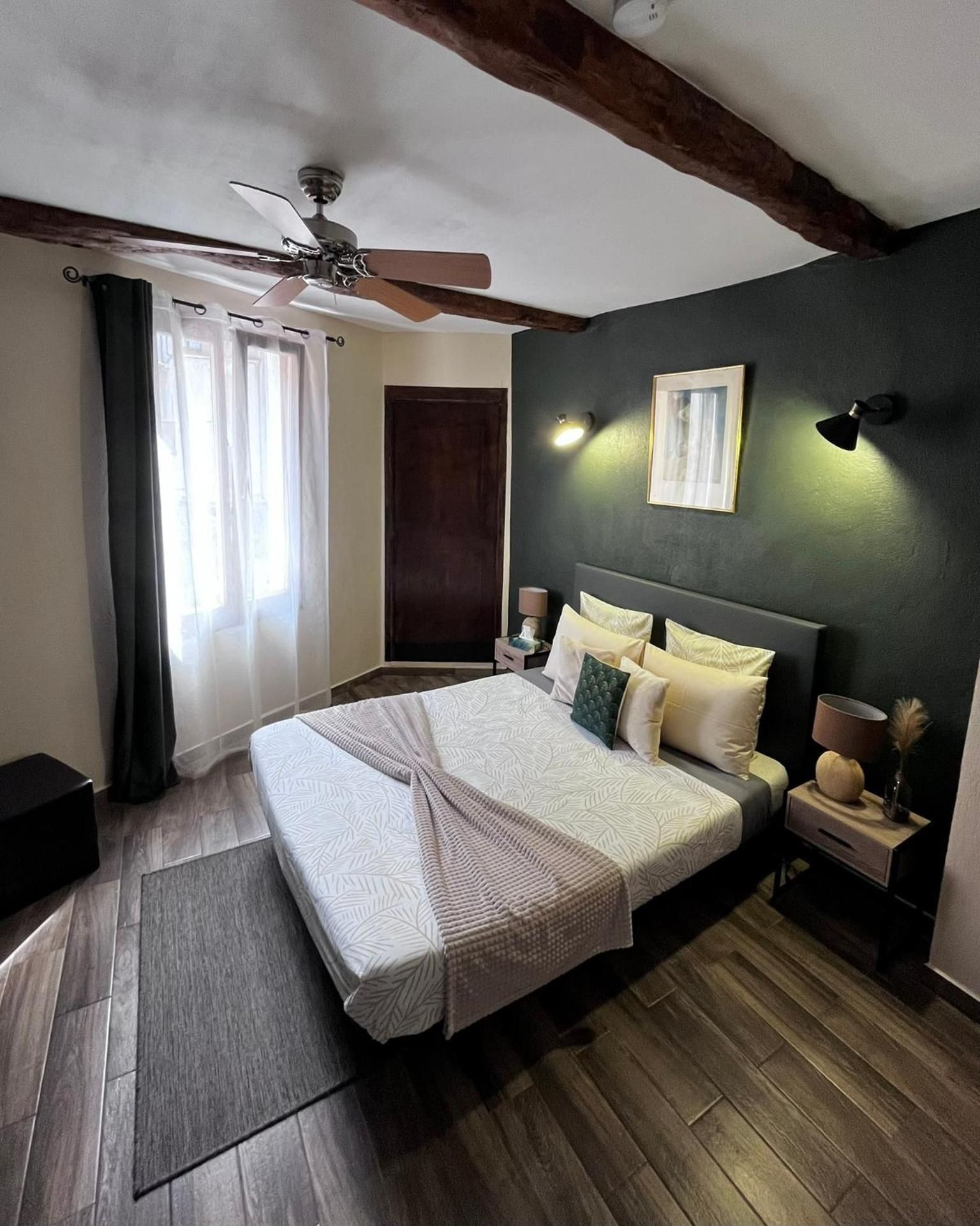 Double Room with Mountain View