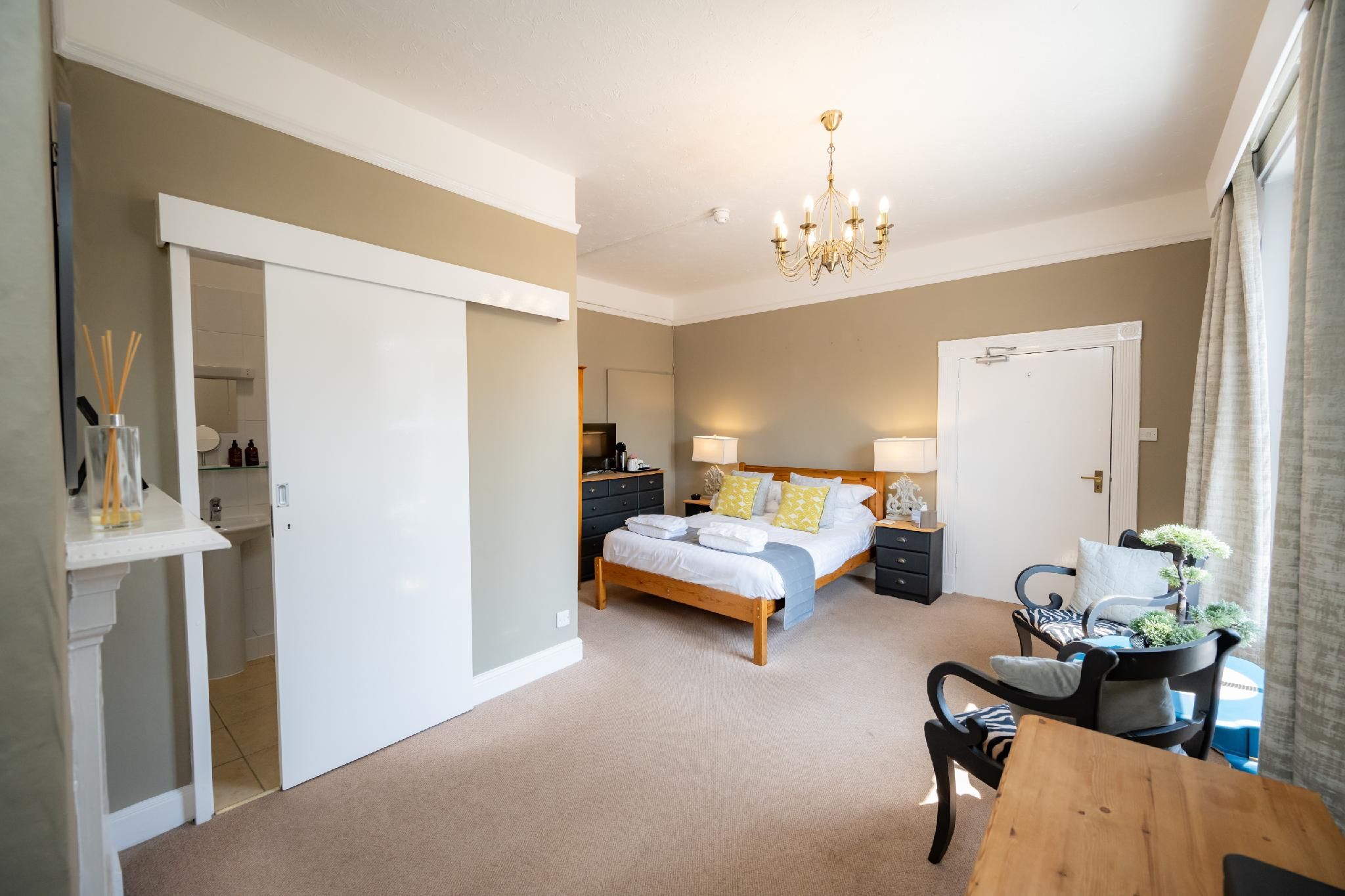 The Bramley House Hotel Double room-Large-Ensuite with Shower
