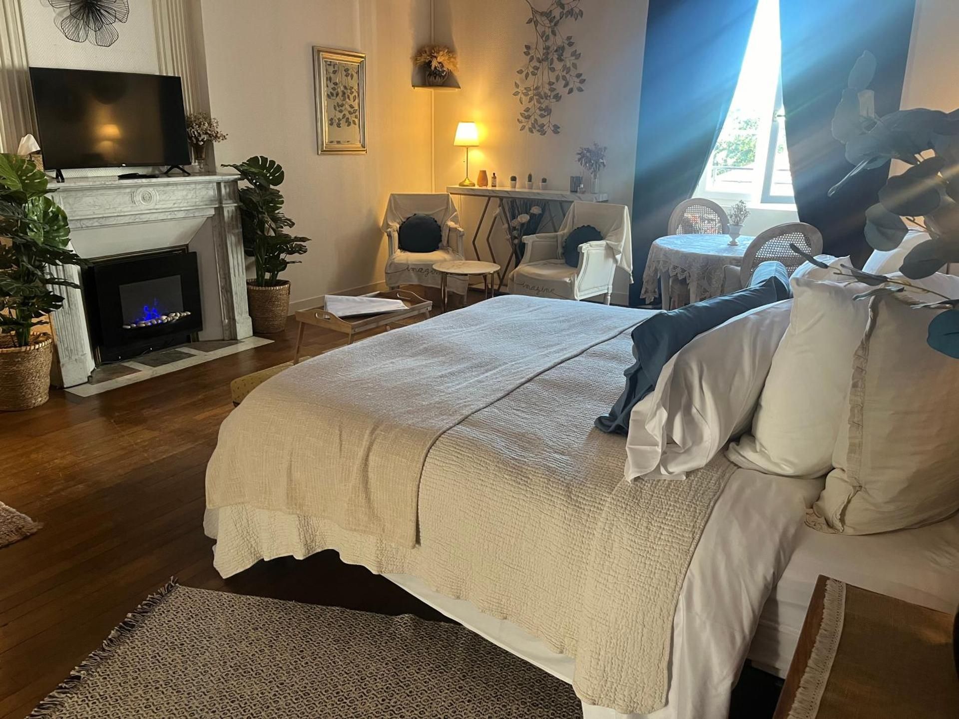 Deluxe Suite