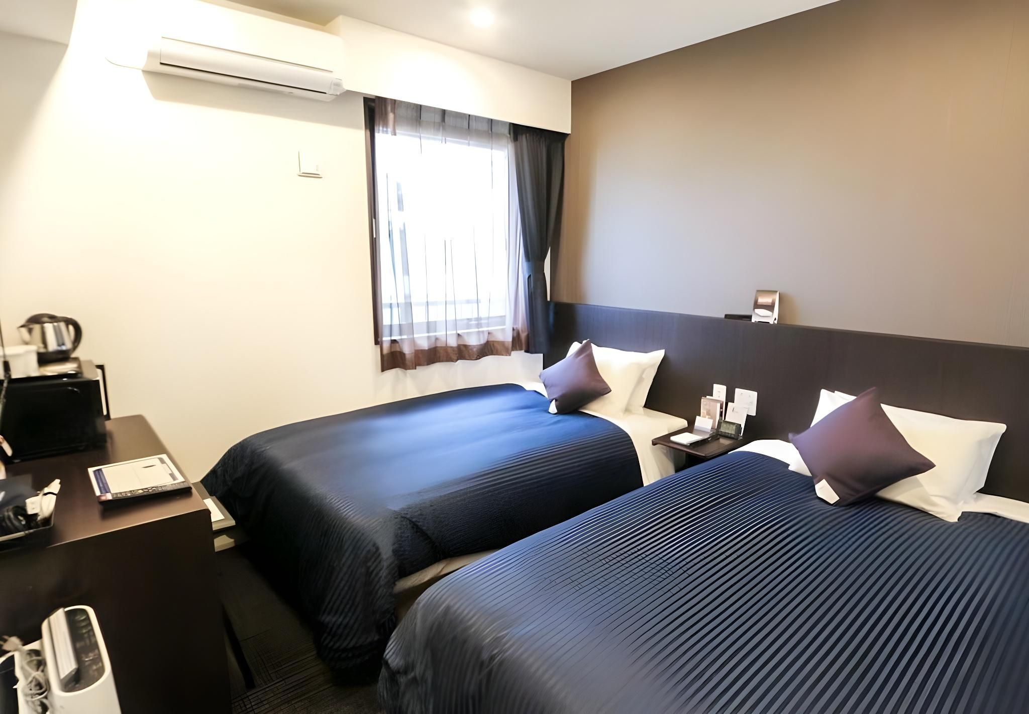 Twin Room - Non-Smoking