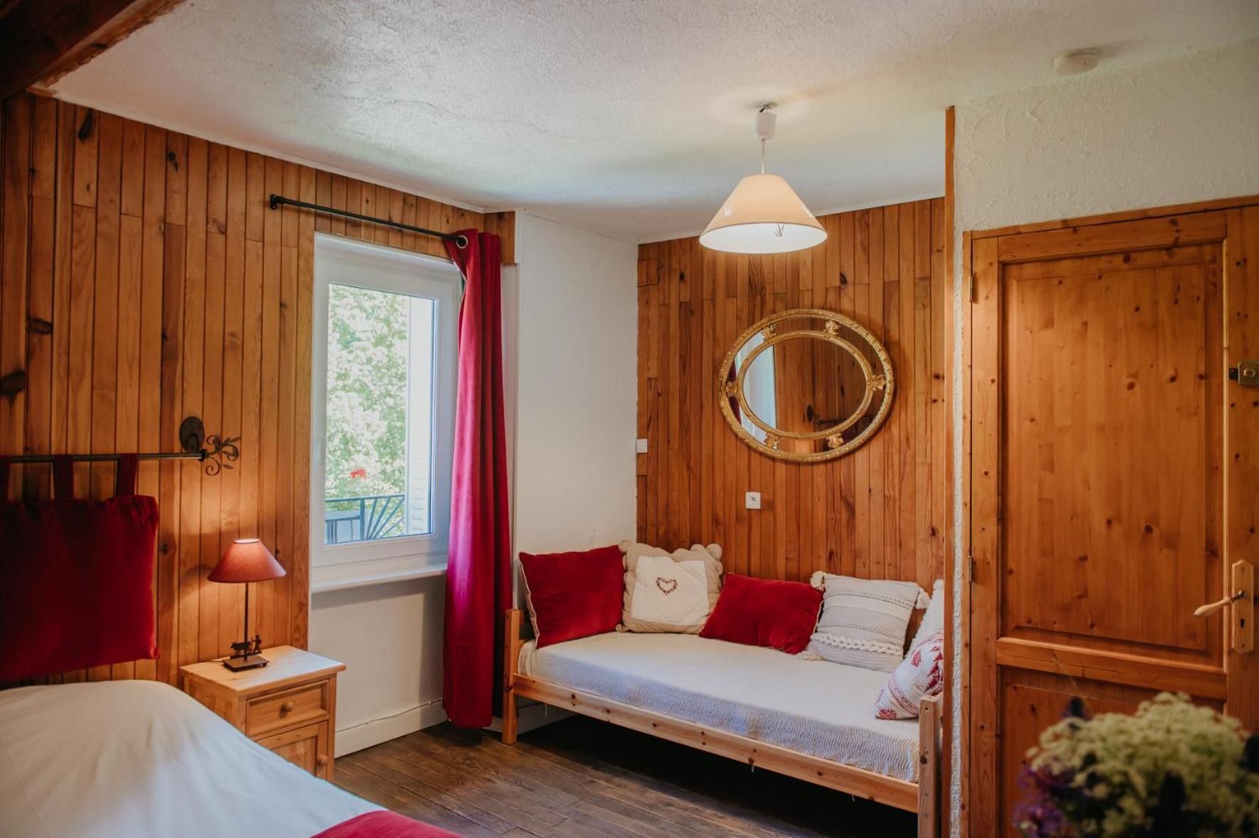Comfort Triple Room with Shower