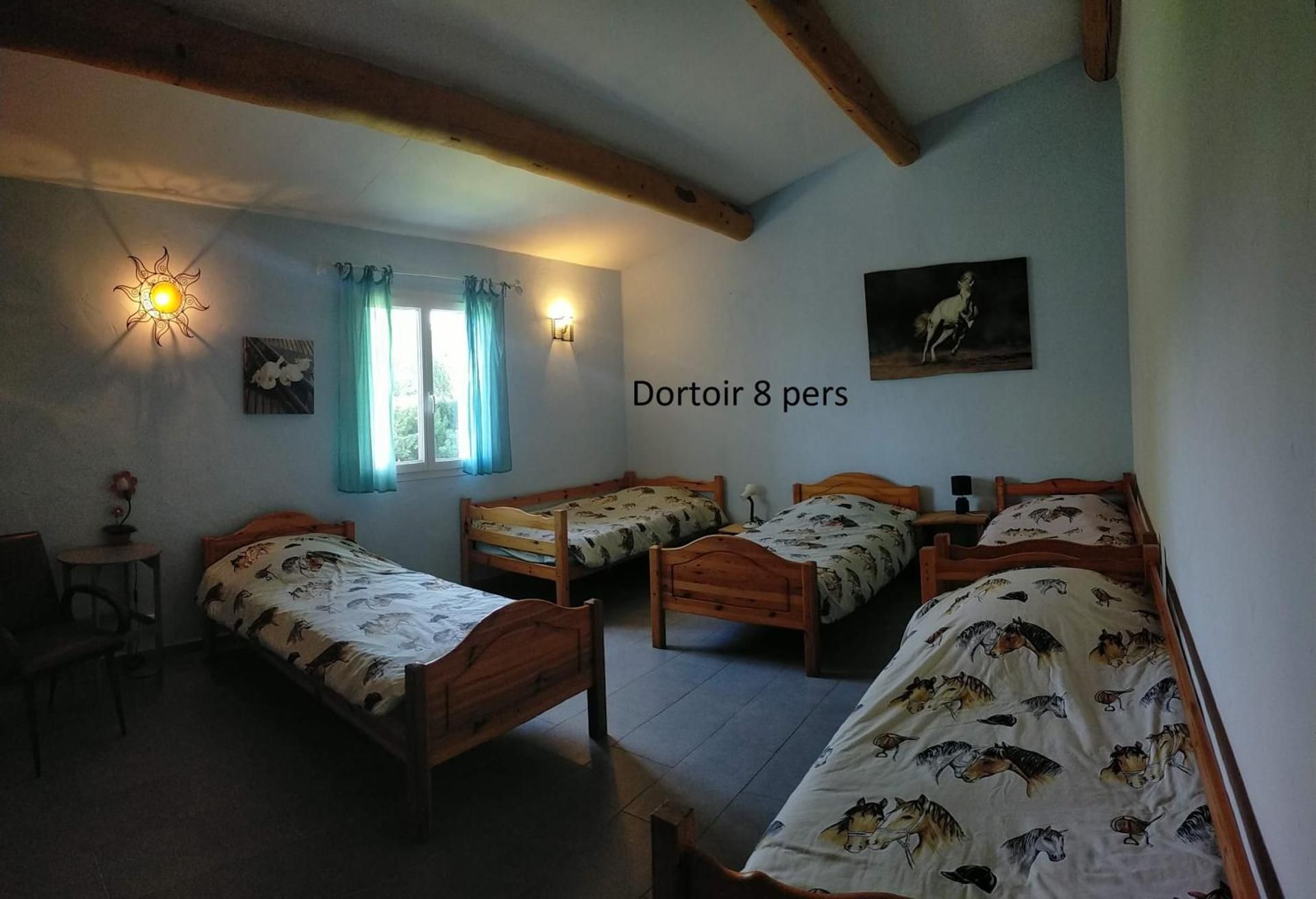 8-Bed Mixed Dormitory Room