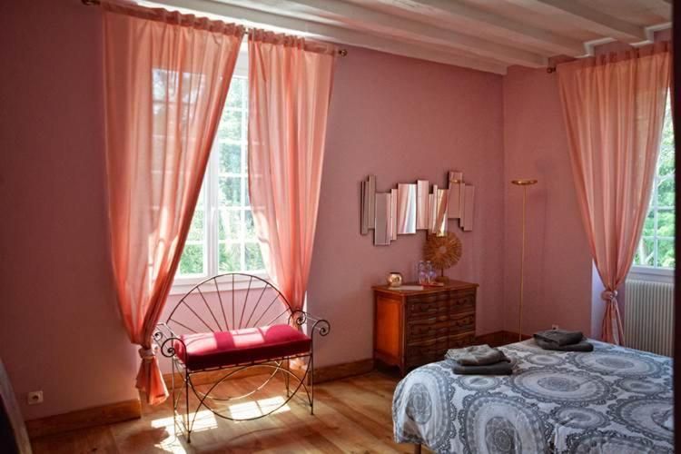 Standard Double Room with Shared Bathroom