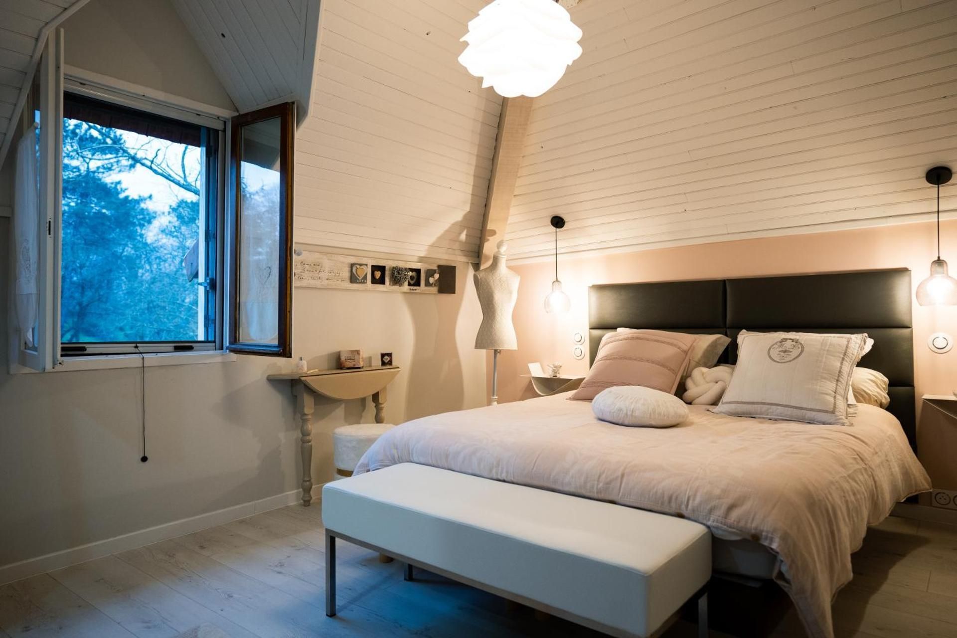 Double Room with Private Bathroom