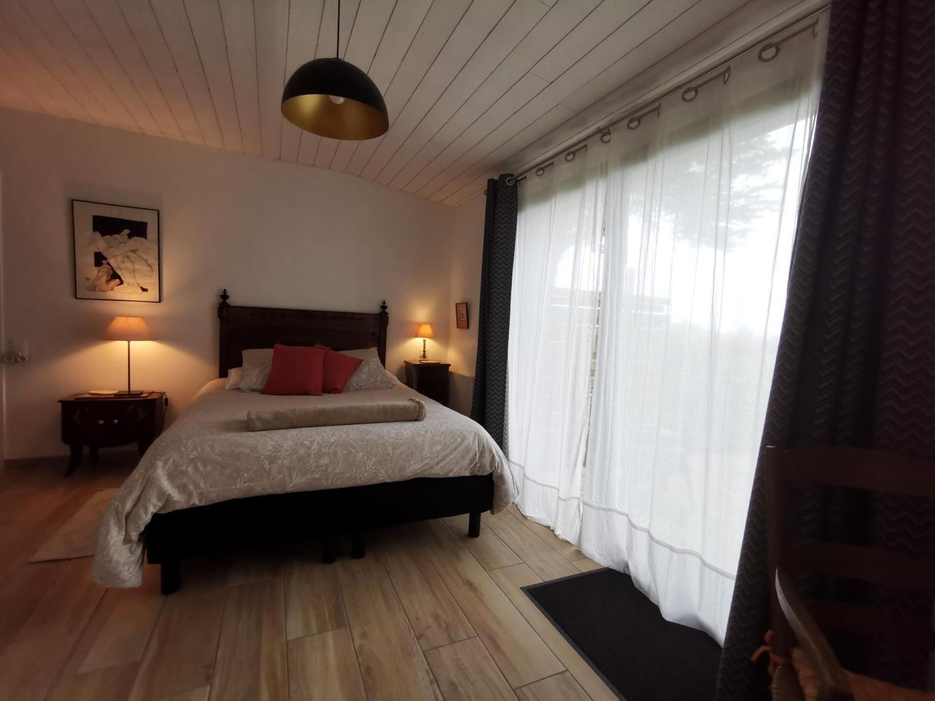 Queen Room with Garden View