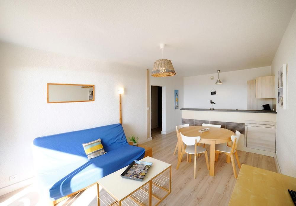 Two-Bedroom Apartment with Sea View