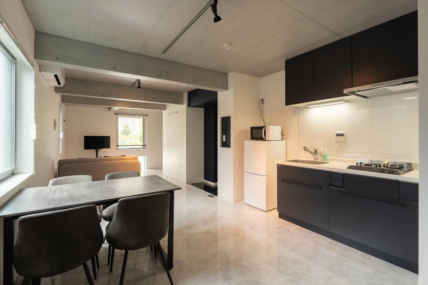 Room 401