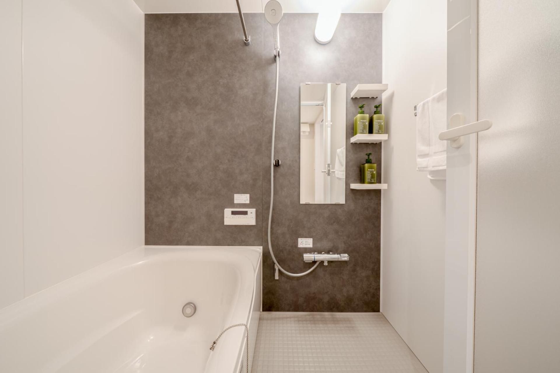 One-Bedroom Apartment - Non-Smoking