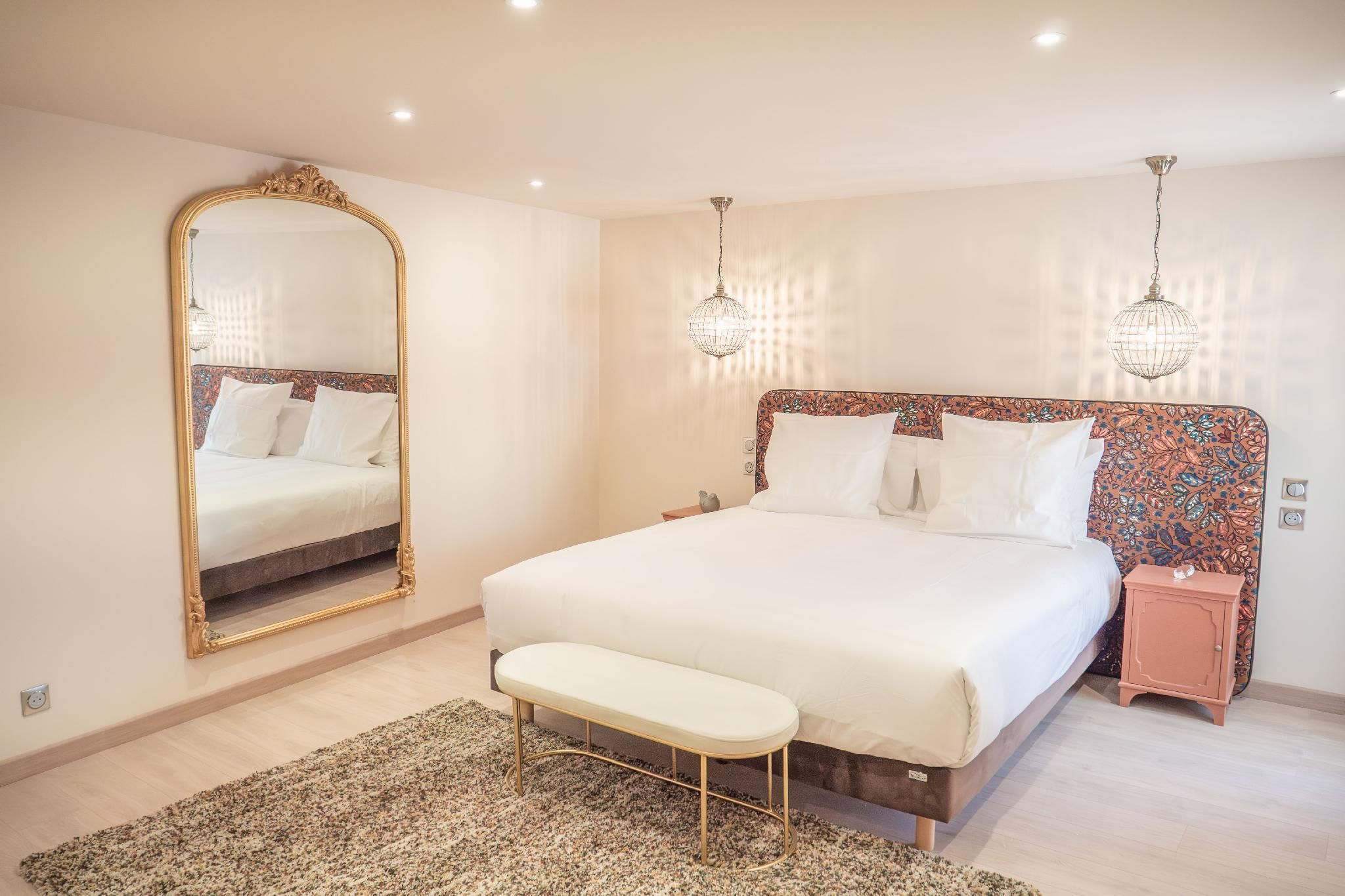 1-Bedroom Apartment
