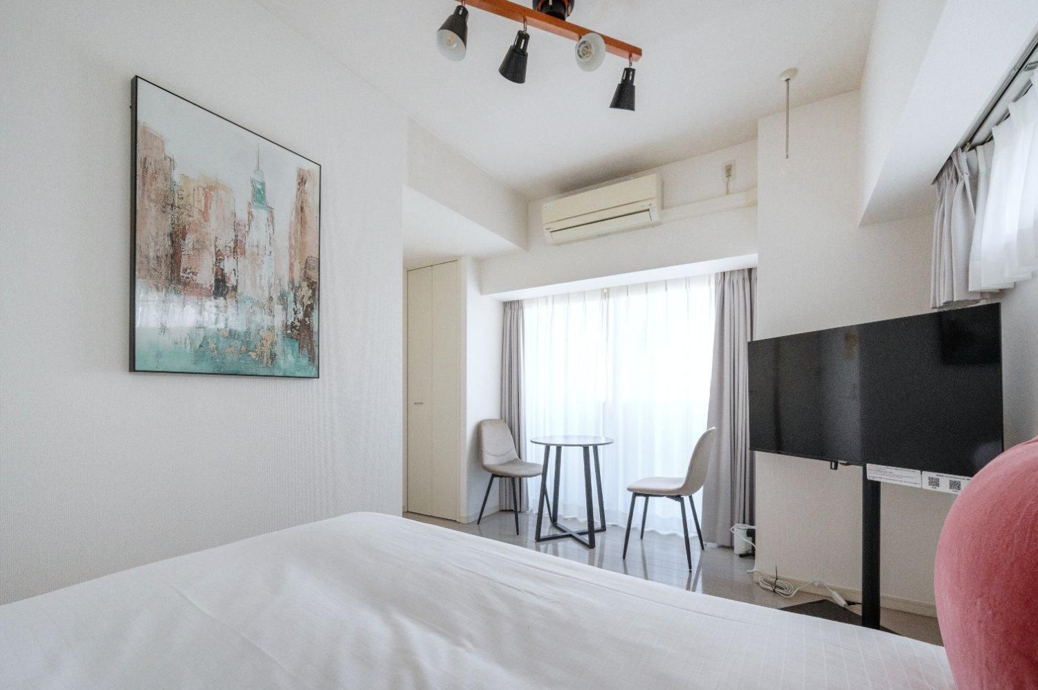 One-Bedroom Apartment with Balcony