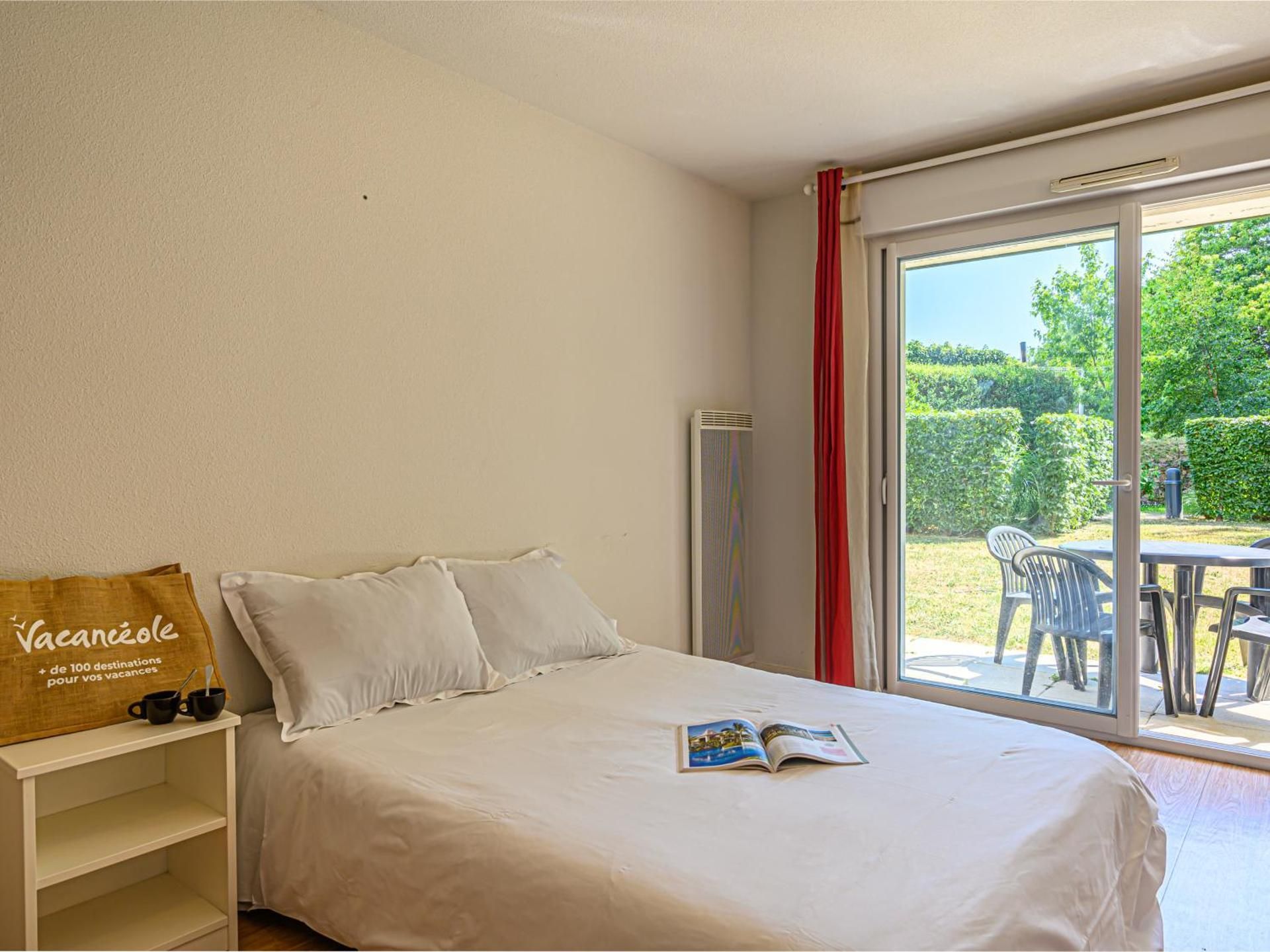 One-Bedroom Apartment with Balcony (4 Adults)