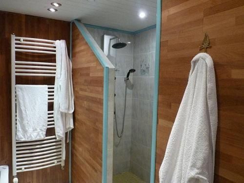 King Room with Spa Bath