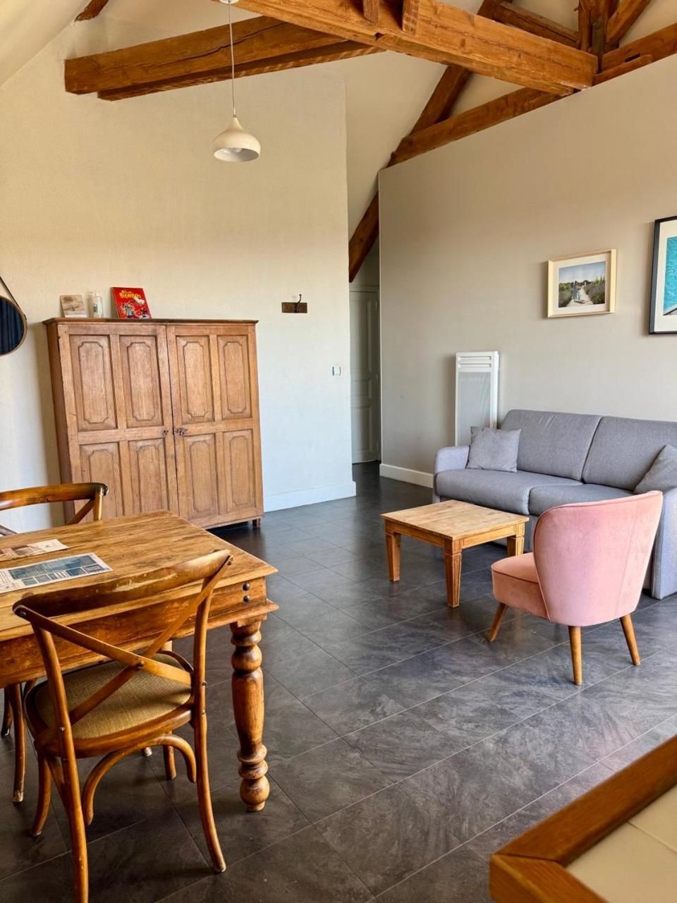 One-Bedroom Apartment with Terrace