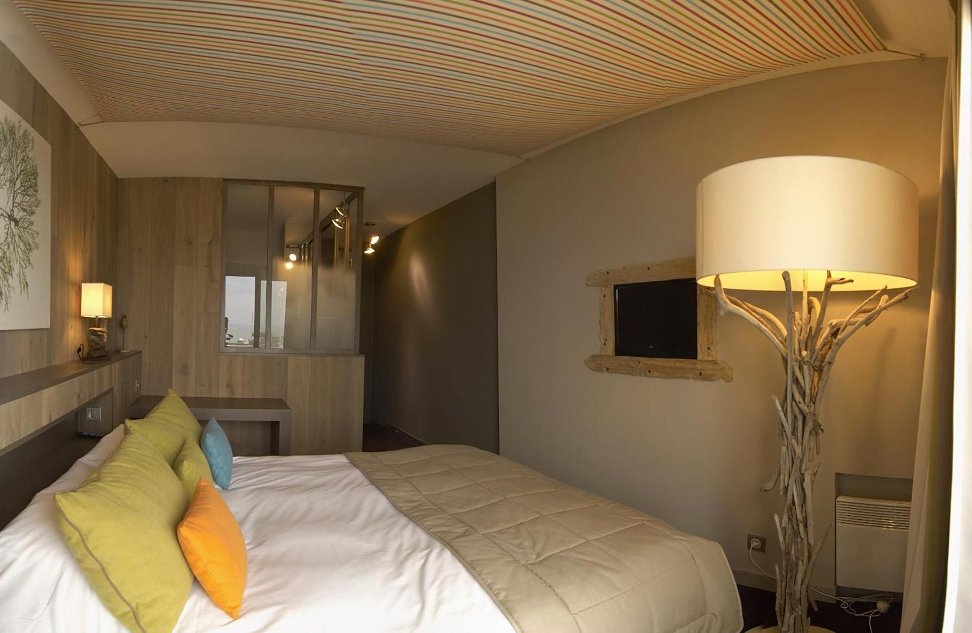 Double Room with Terrace and Harbor View