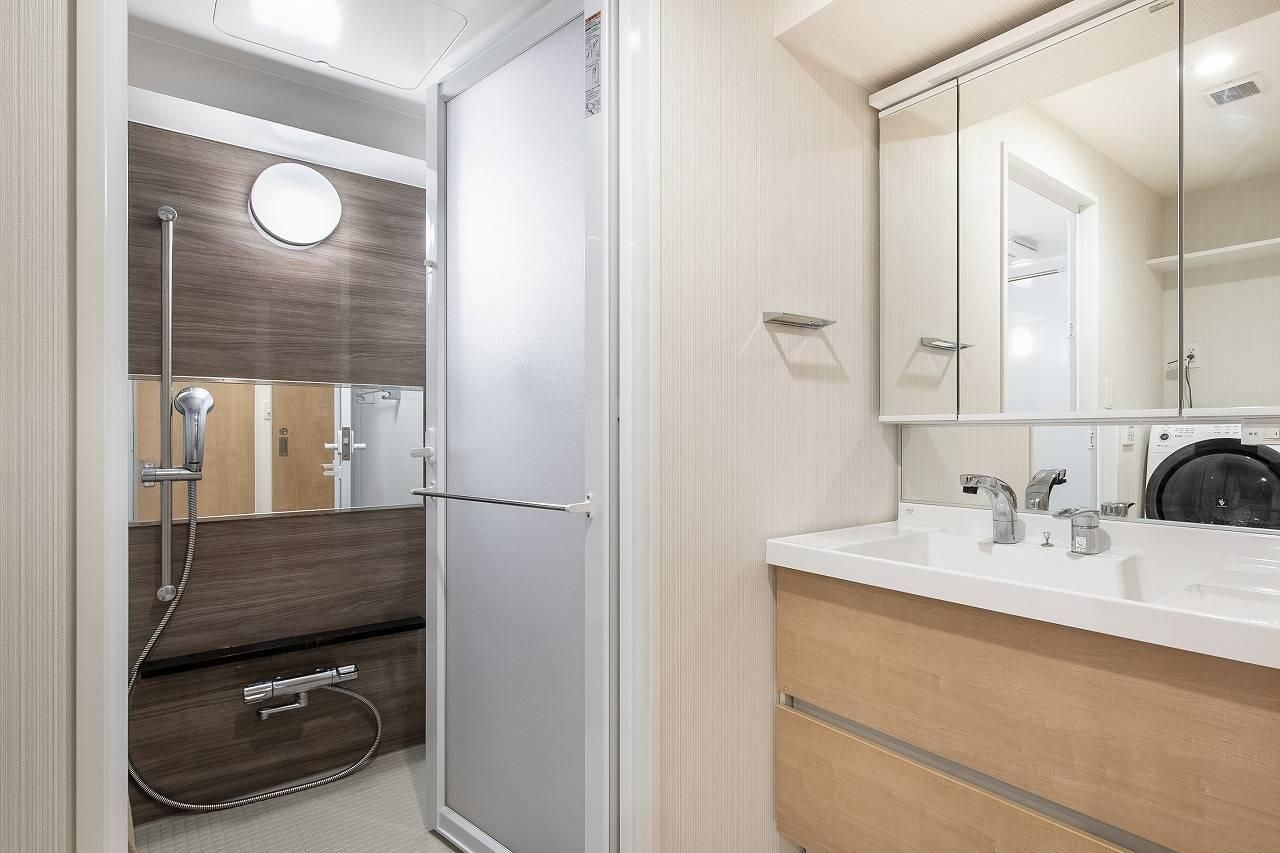 Room 403
