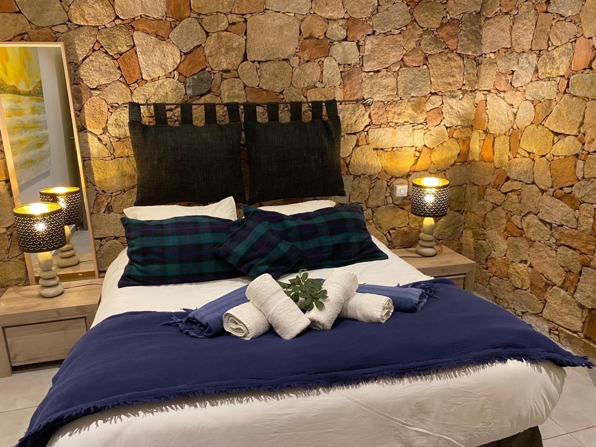 Two-Bedroom Villa - Beach Front - OLIVIER