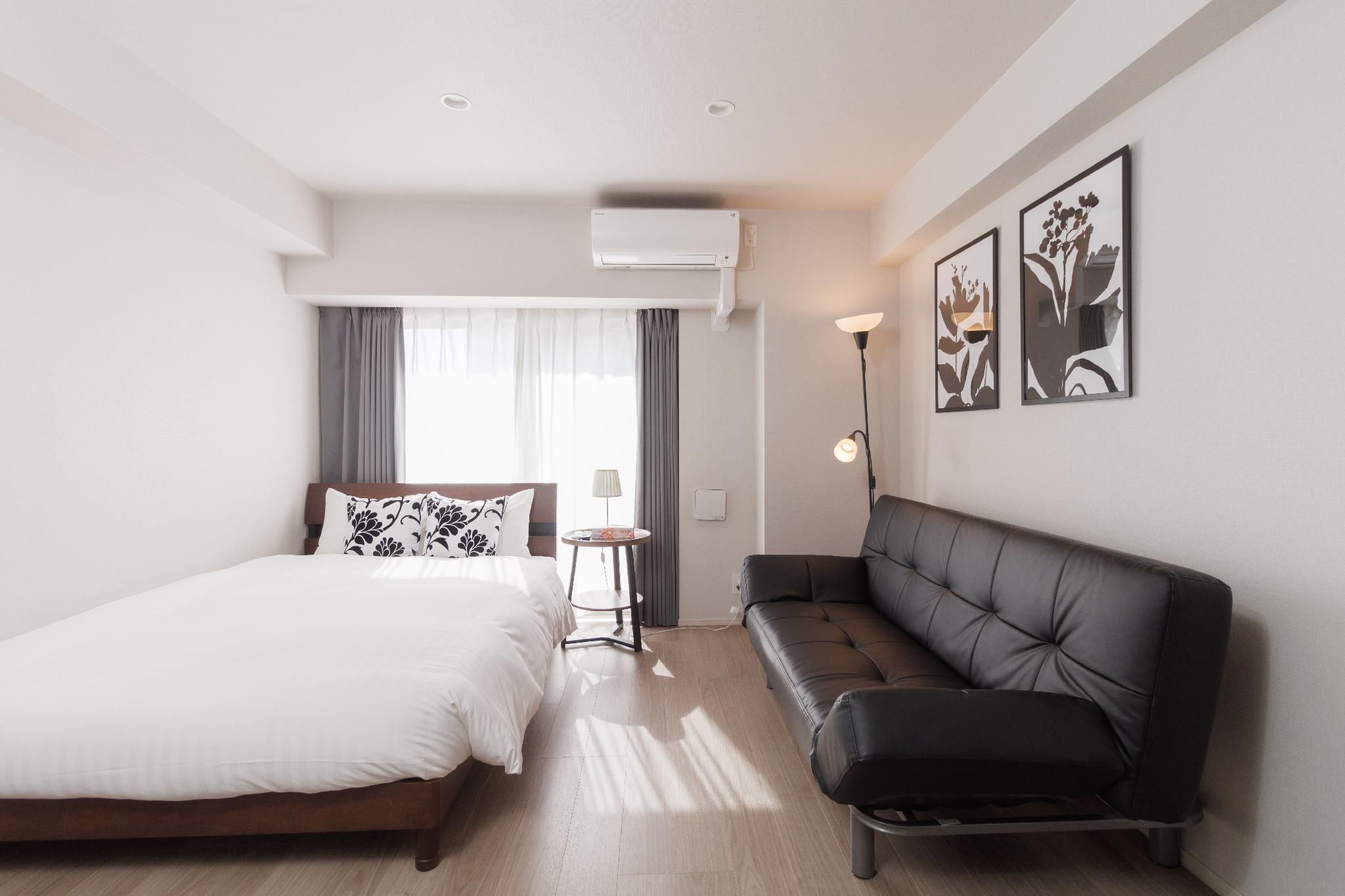 Room 402