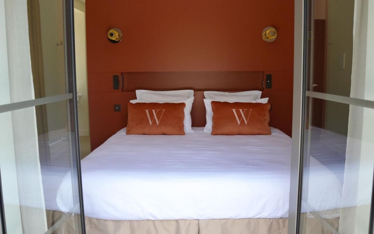 Suite with Pool View