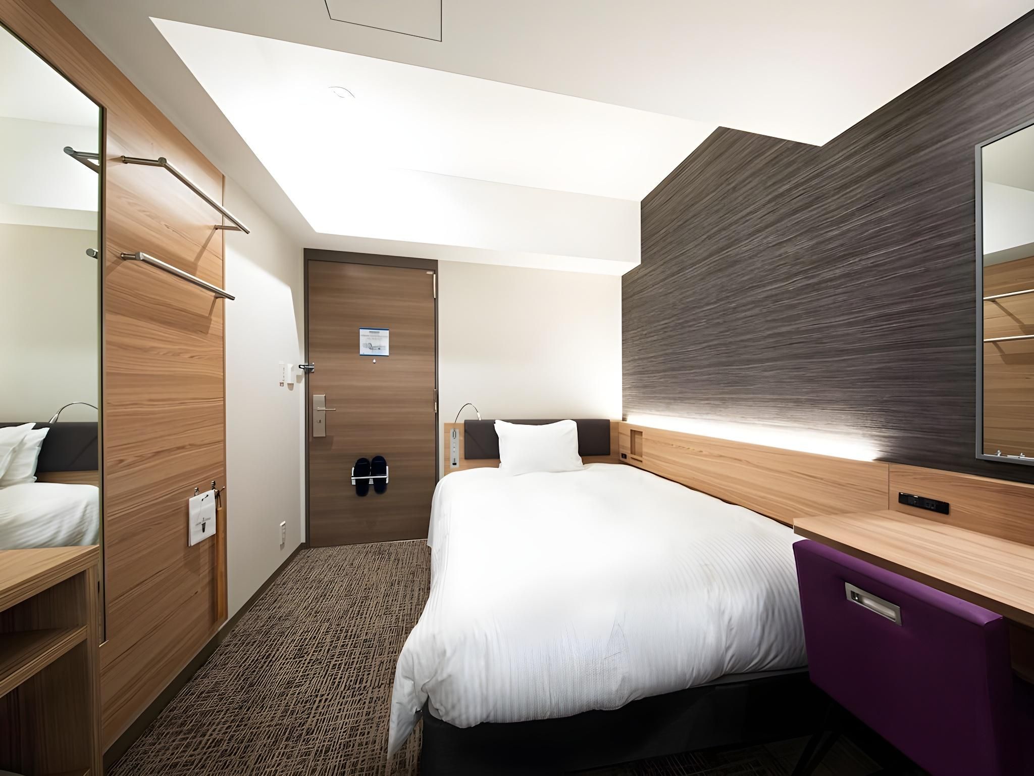 Semi Double Room - Non-Smoking
