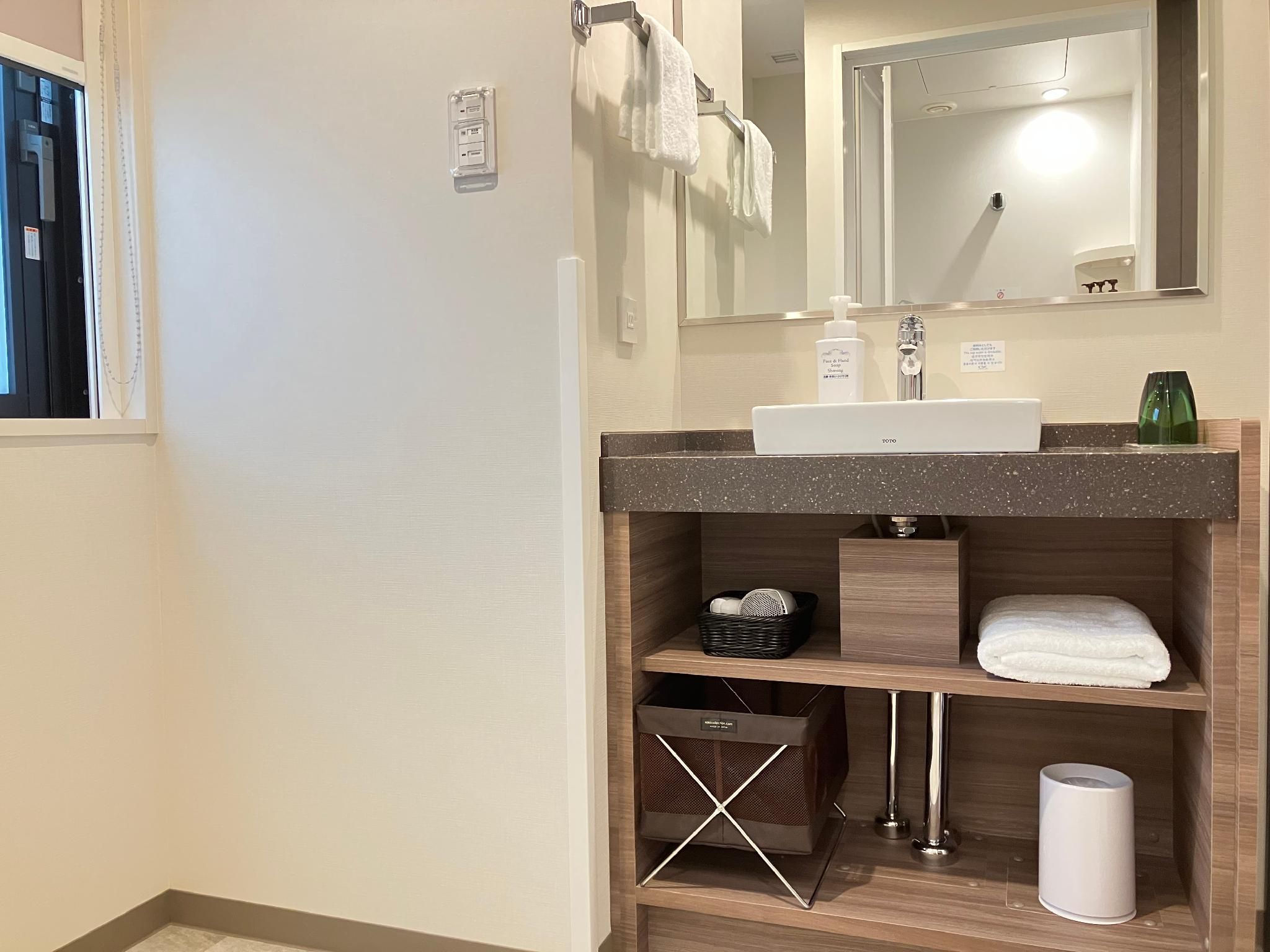 Semi Double Room for 1 Person - Non-Smoking