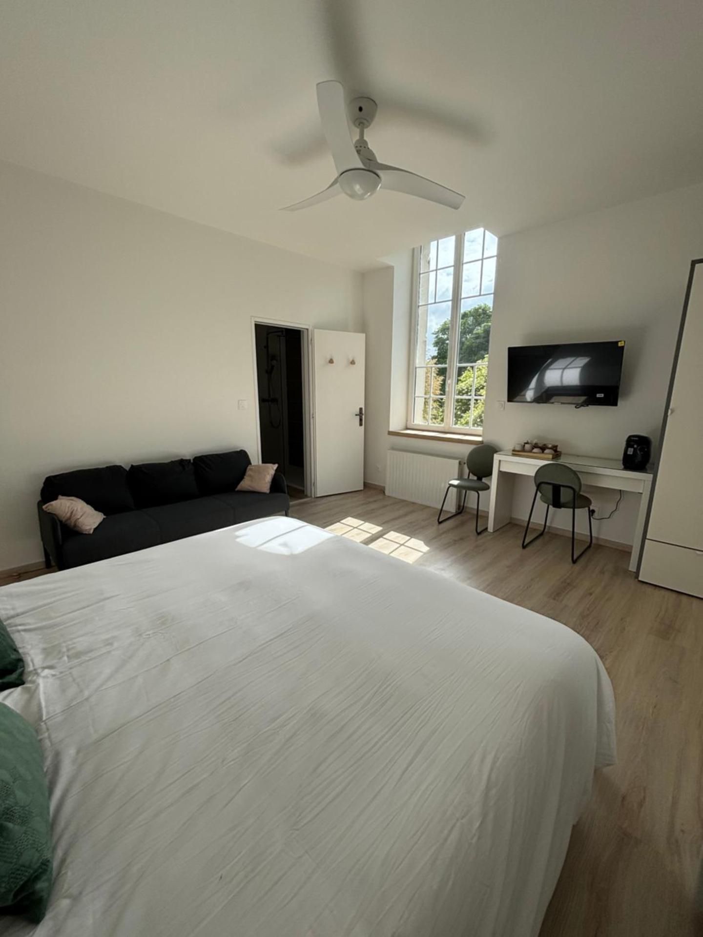 Double Room with Private Bathroom