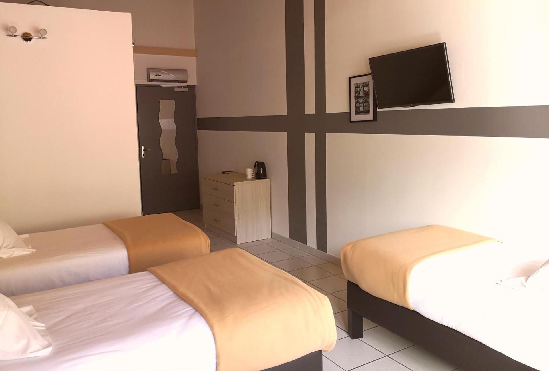 Triple Room with Mountain View
