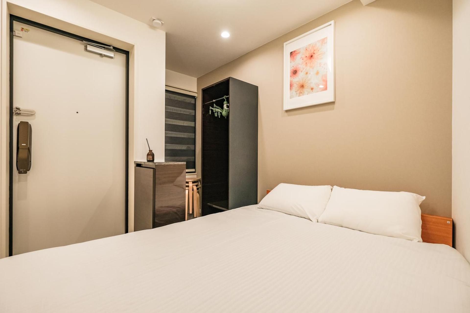 Quadruple Room with Kitchenette and Private Bathroom