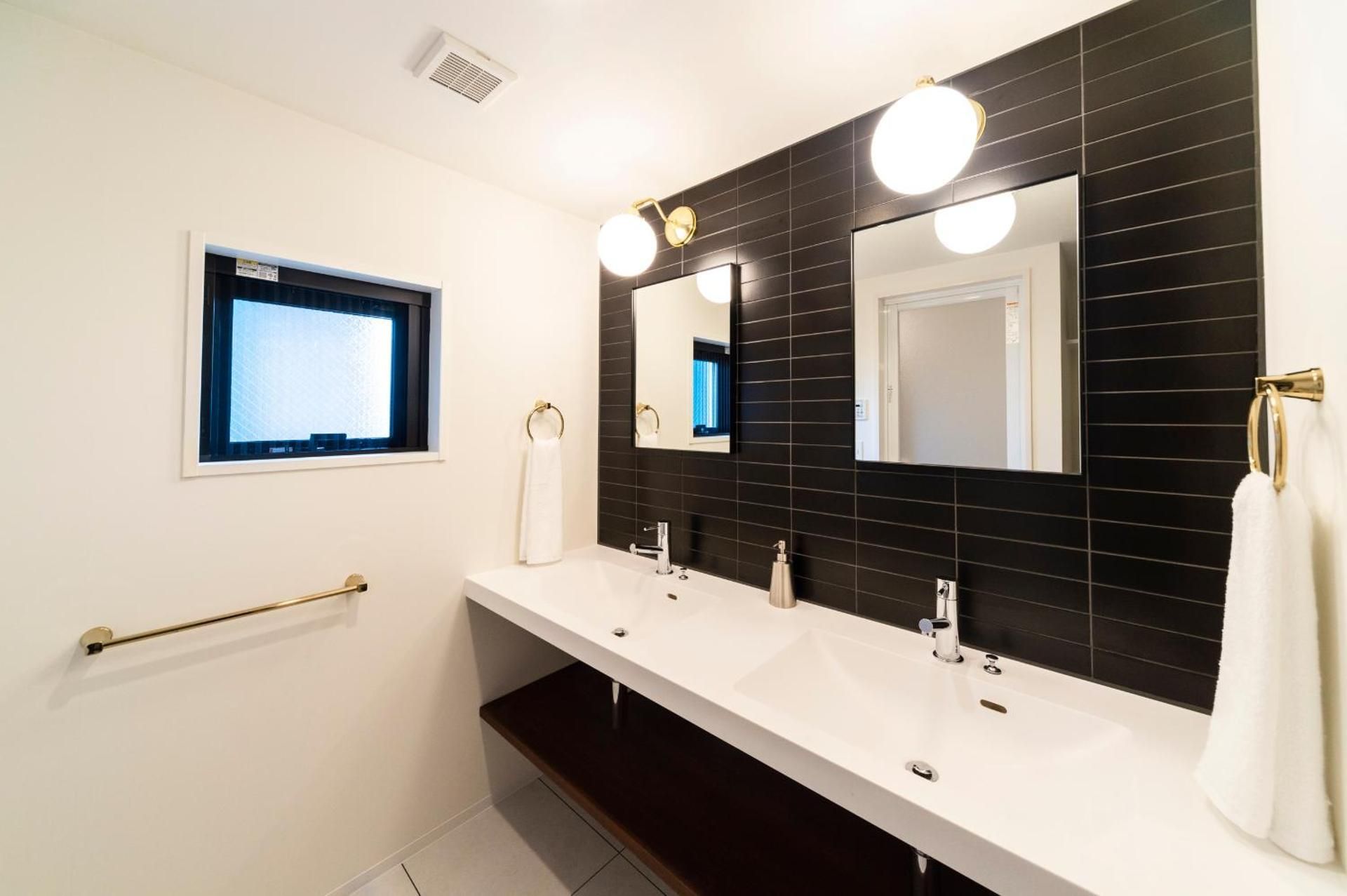 One-Bedroom Apartment 301