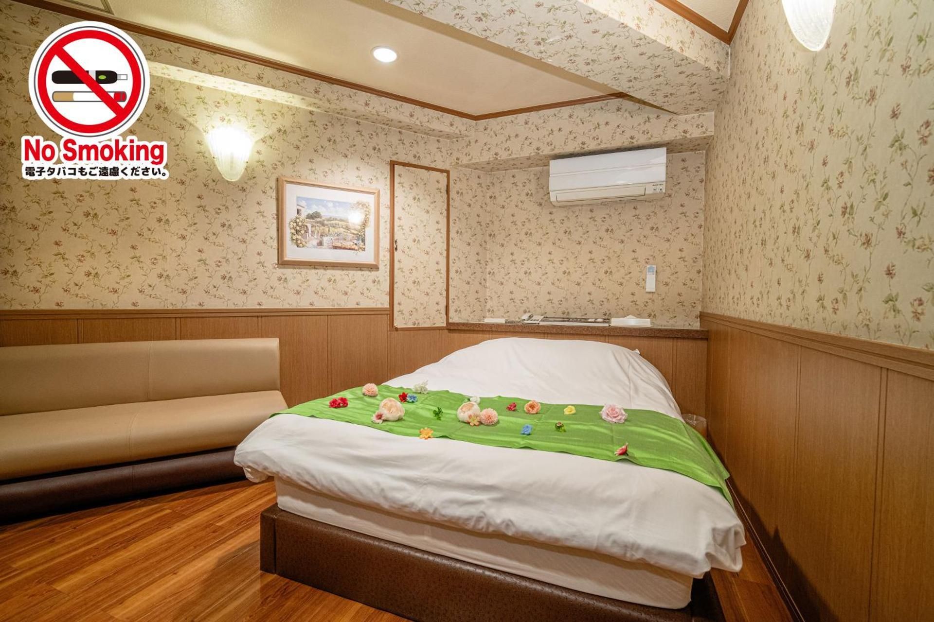 Large Double Room