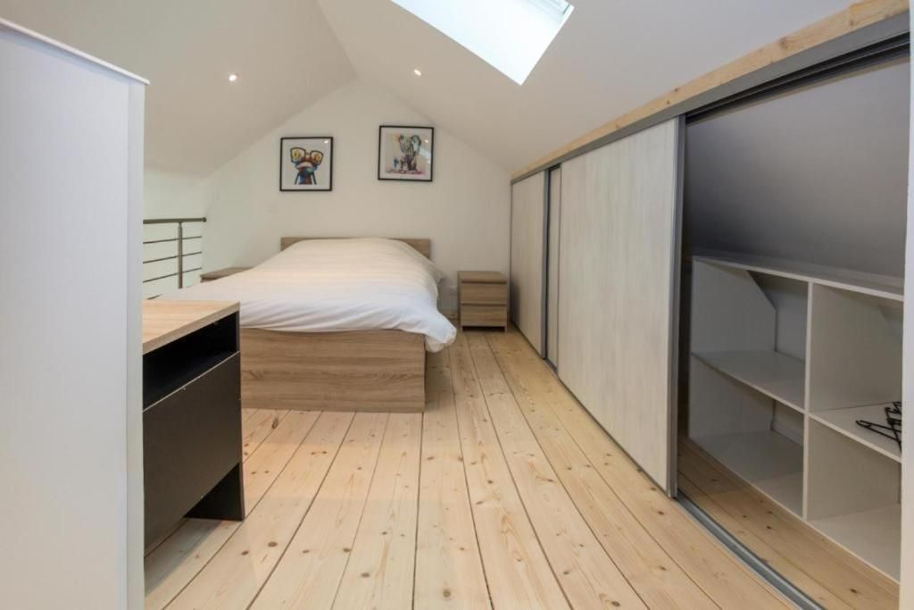 One-Bedroom Deluxe Apartment