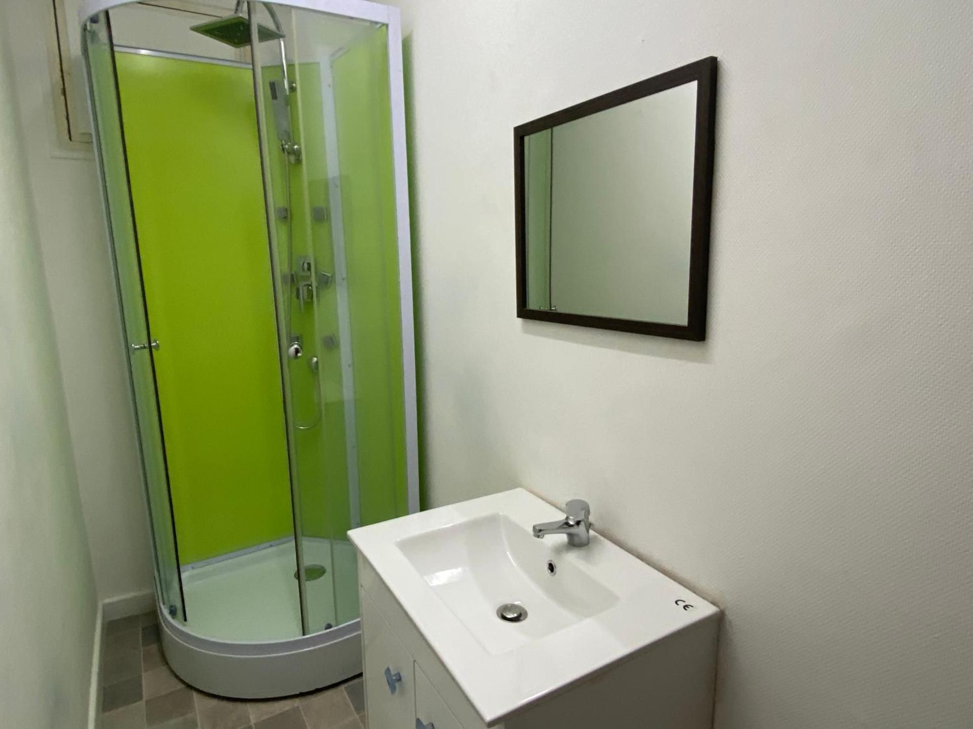 Single Room with Private External Bathroom