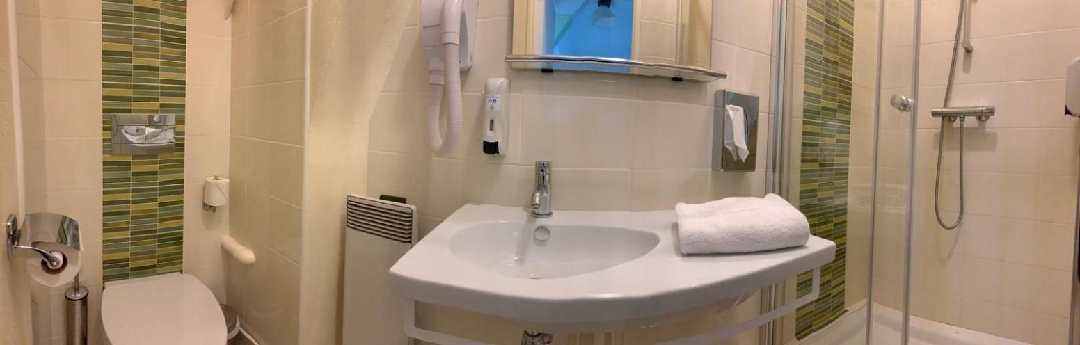 Double Room with Private Bathroom
