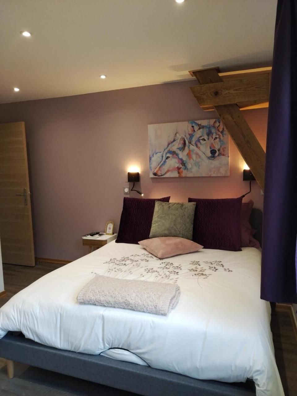 Queen Room