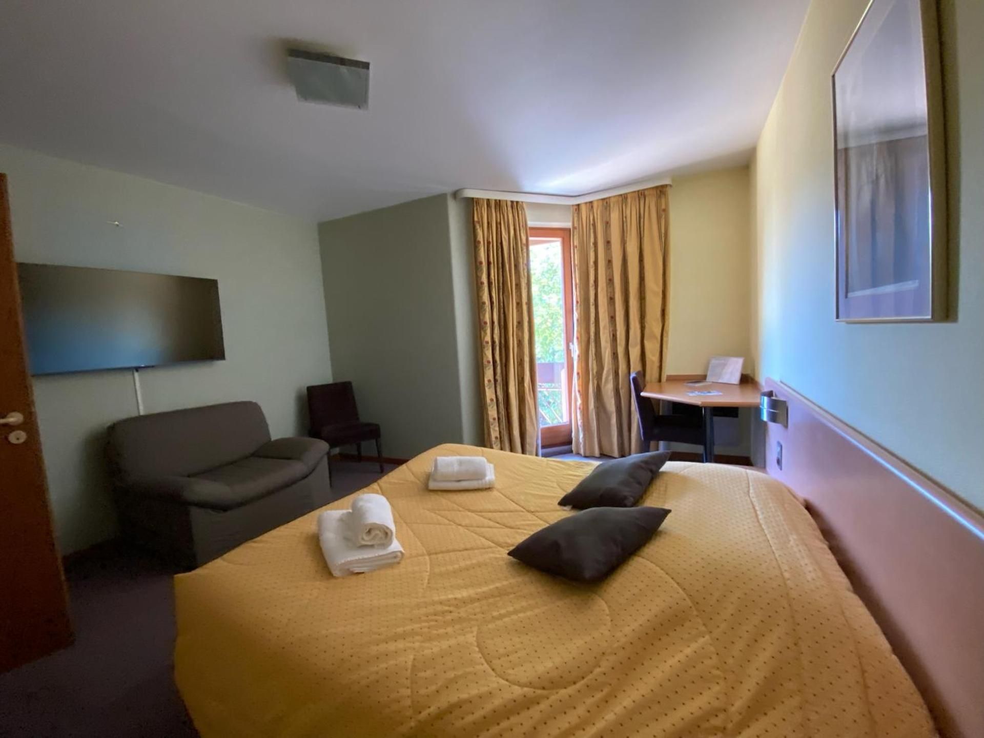 Contemporary Room