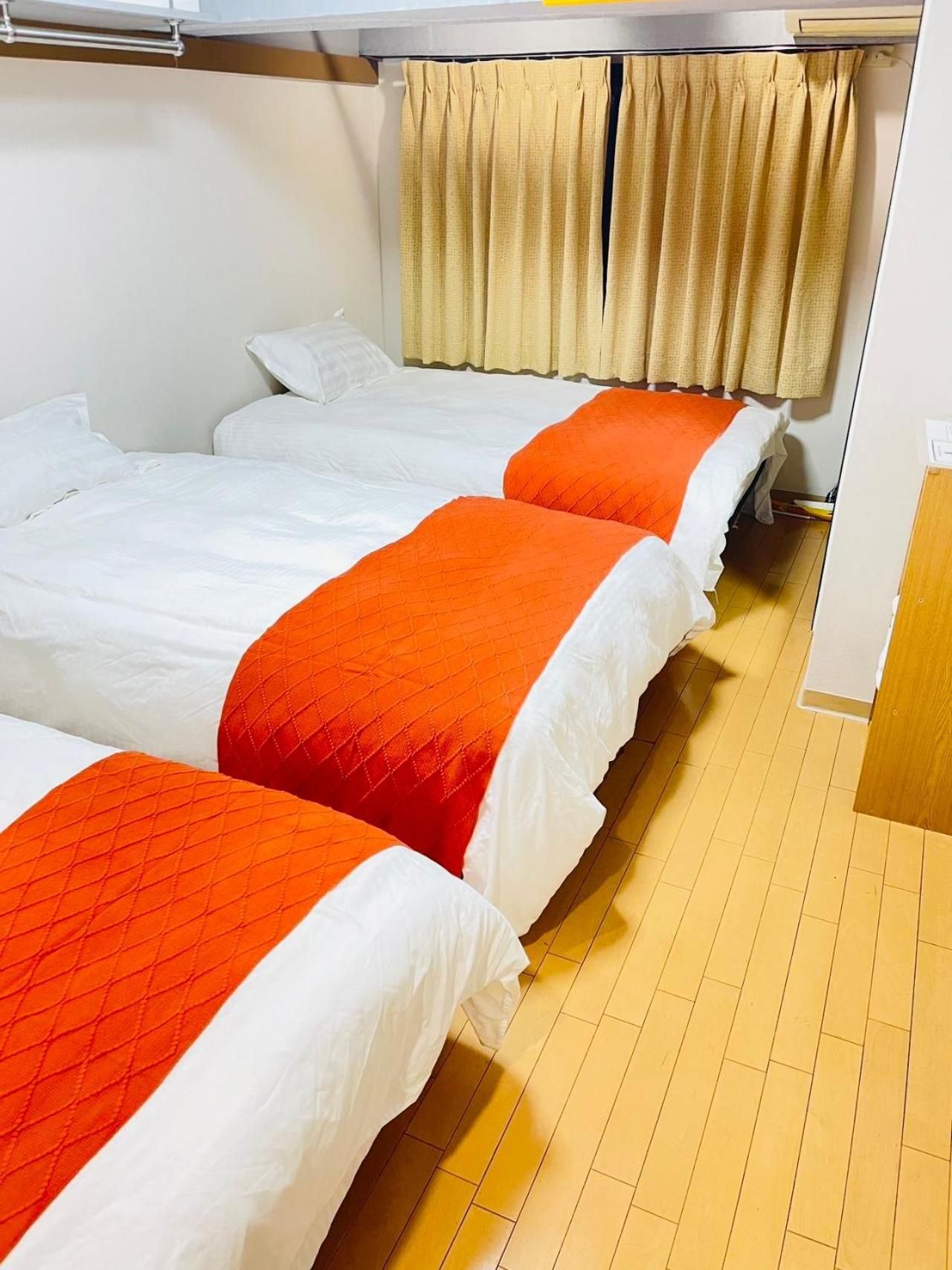 Economy Triple Room