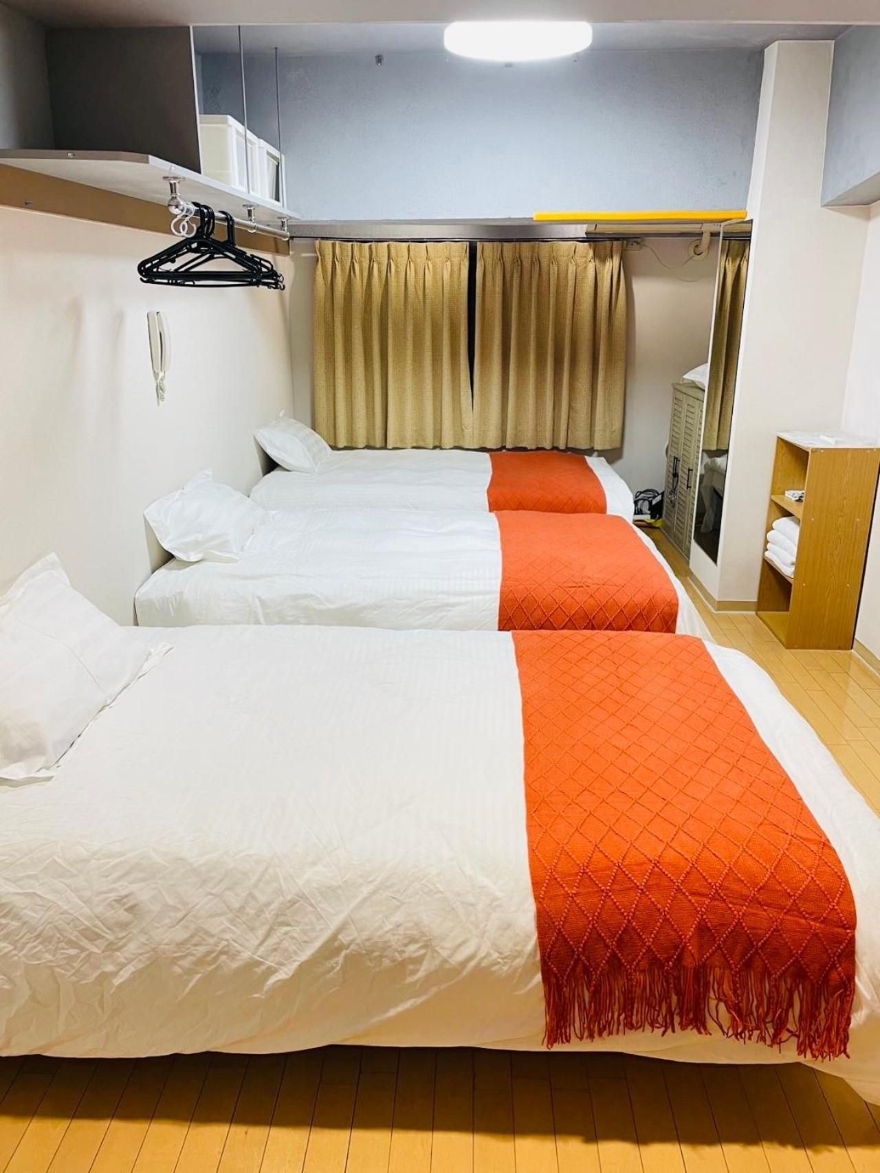 Economy Triple Room
