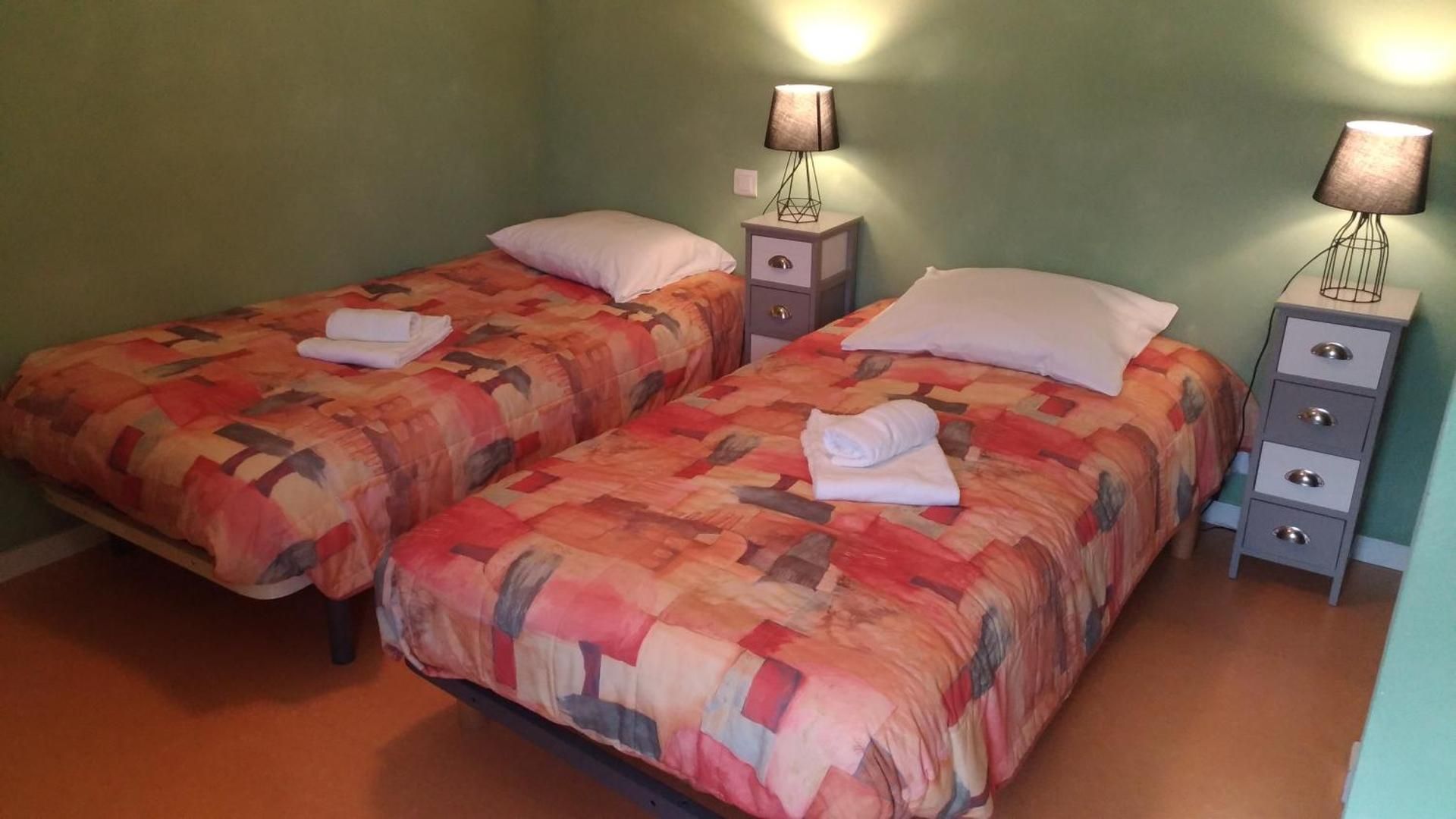 Standard Twin Room